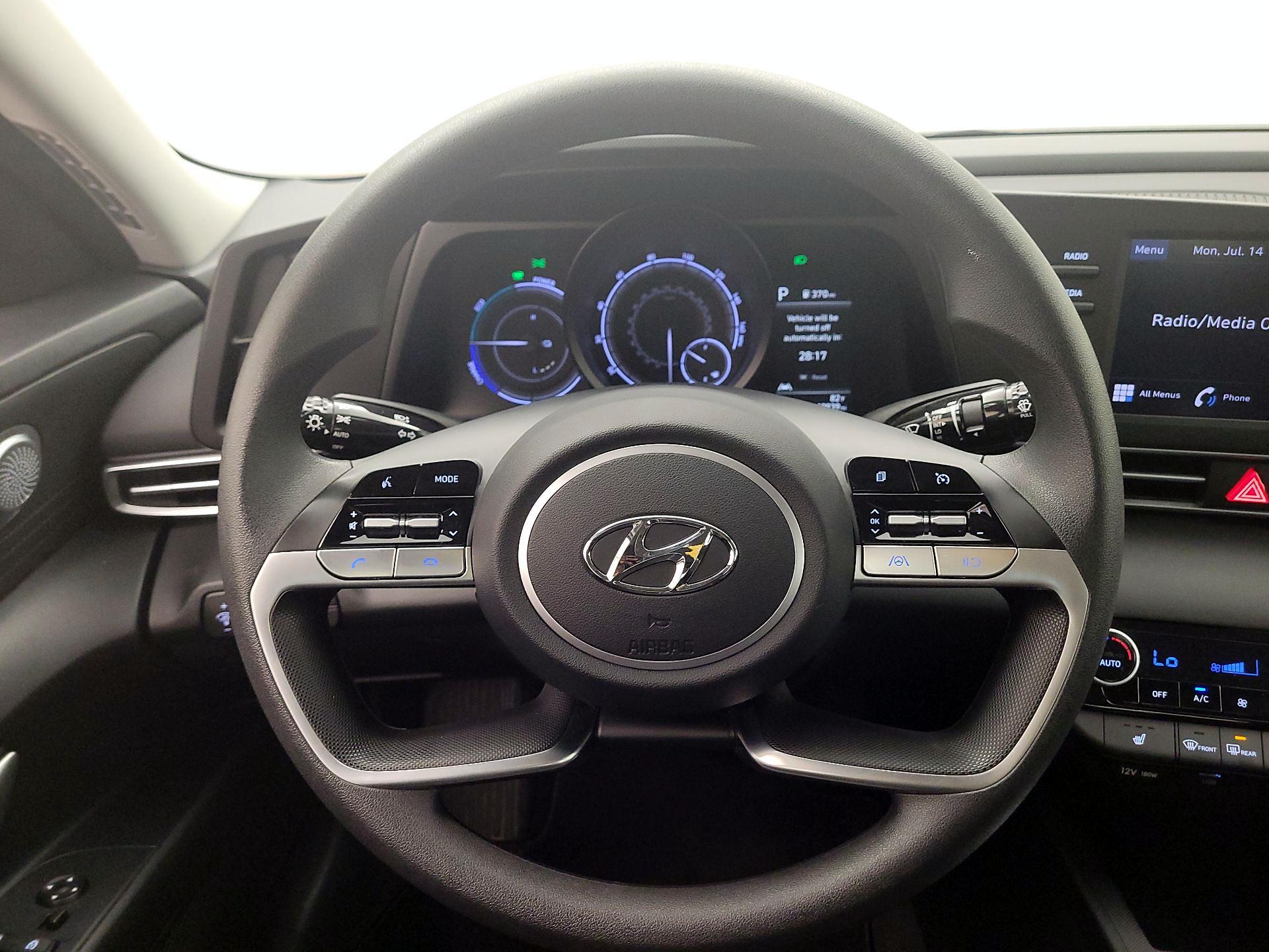 Thumbnail: 2023 Hyundai Elantra - 10