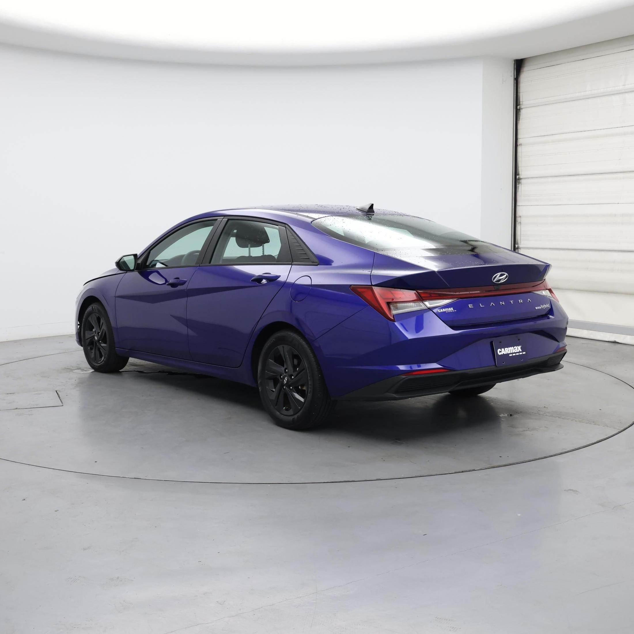 Thumbnail: 2023 Hyundai Elantra - 2