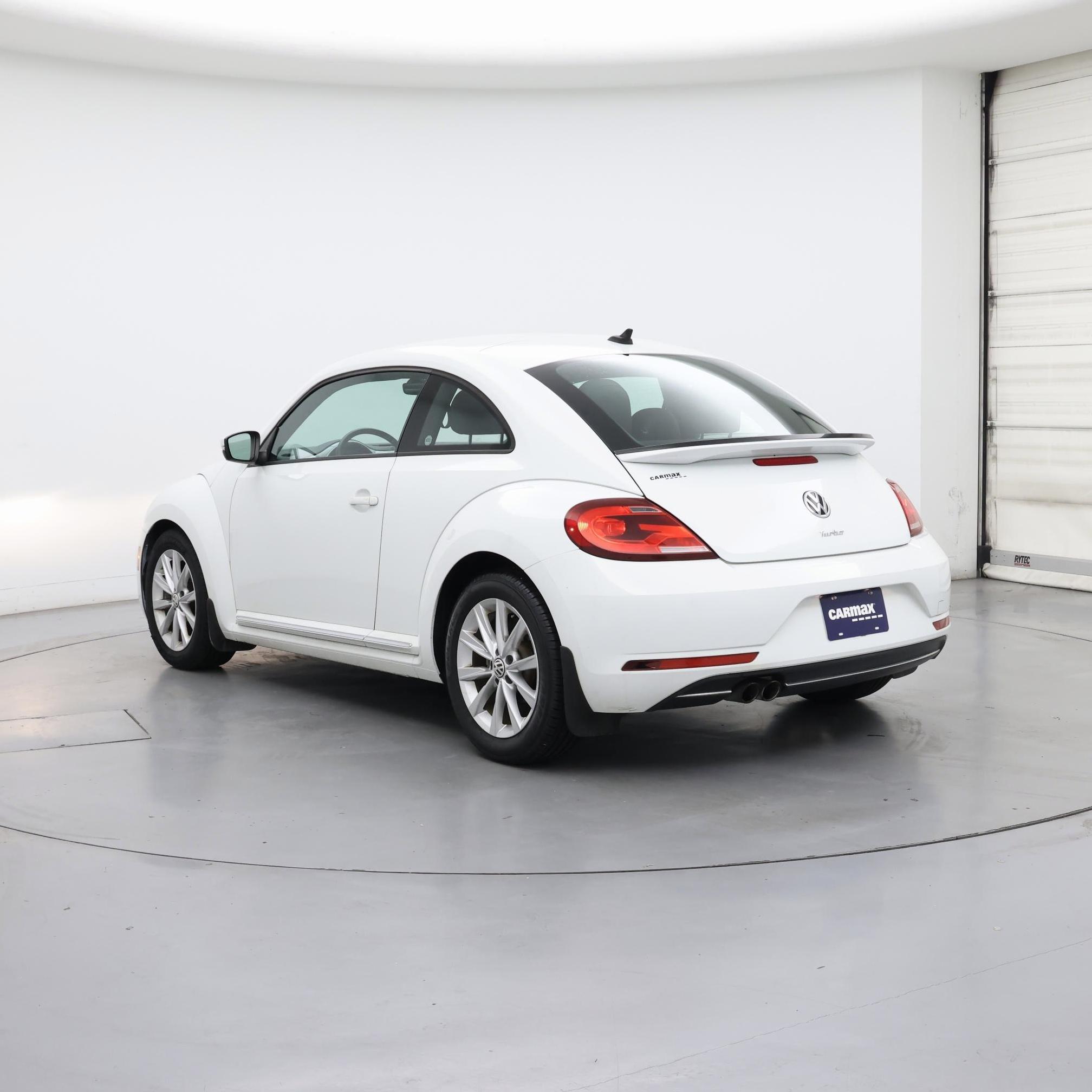 Thumbnail: 2017 Volkswagen Beetle - 2