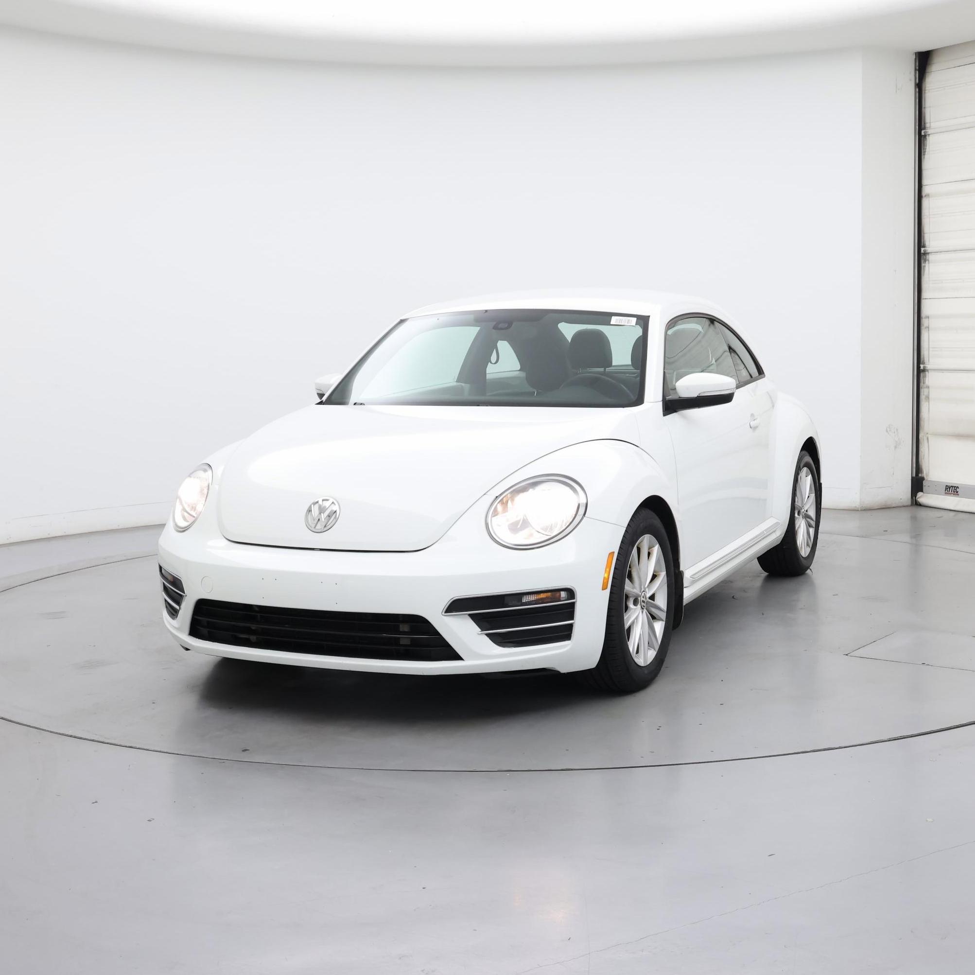 Thumbnail: 2017 Volkswagen Beetle - 4