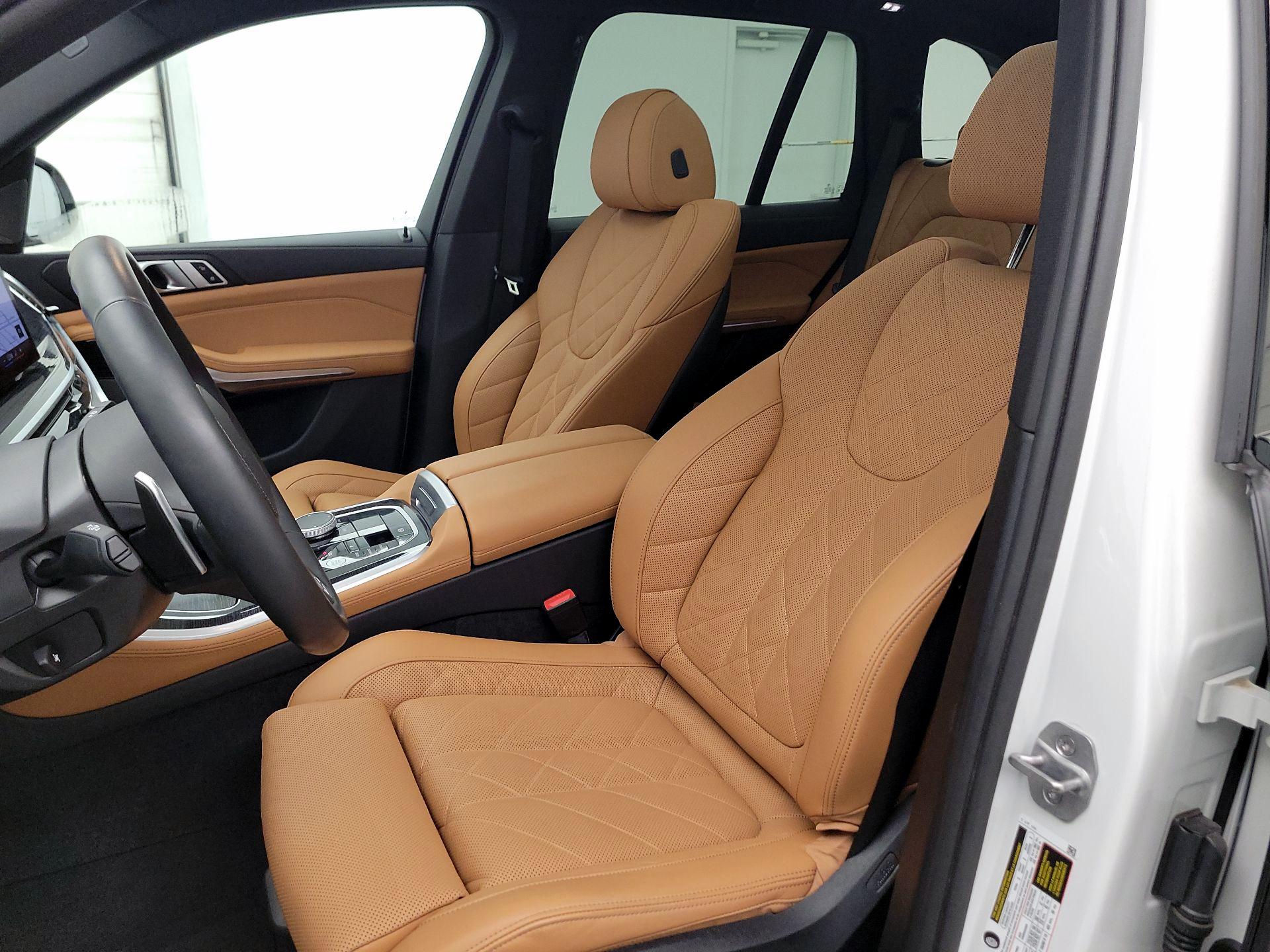Thumbnail: 2024 BMW X5 - 11
