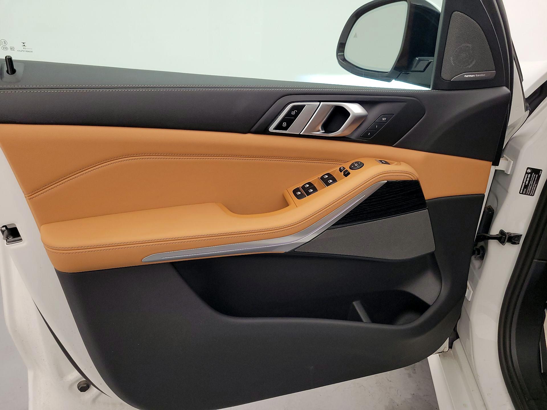 Thumbnail: 2024 BMW X5 - 12