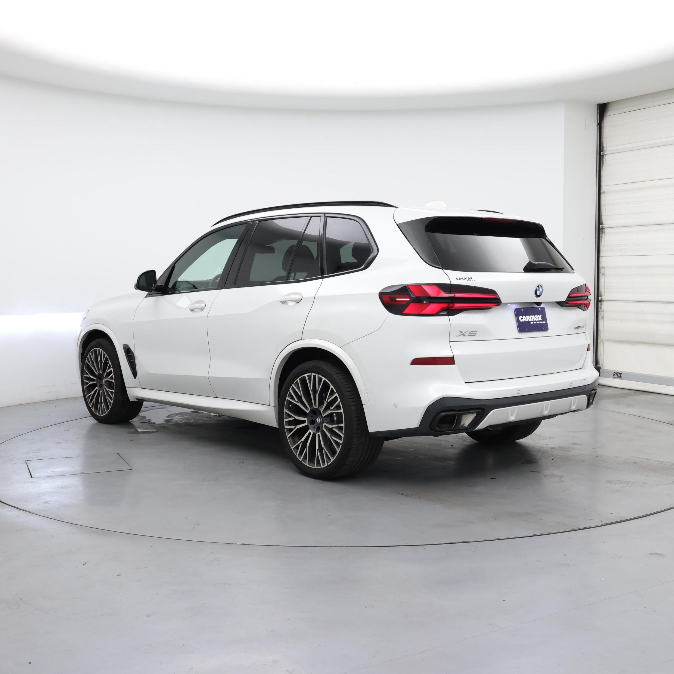 Thumbnail: 2024 BMW X5 - 2