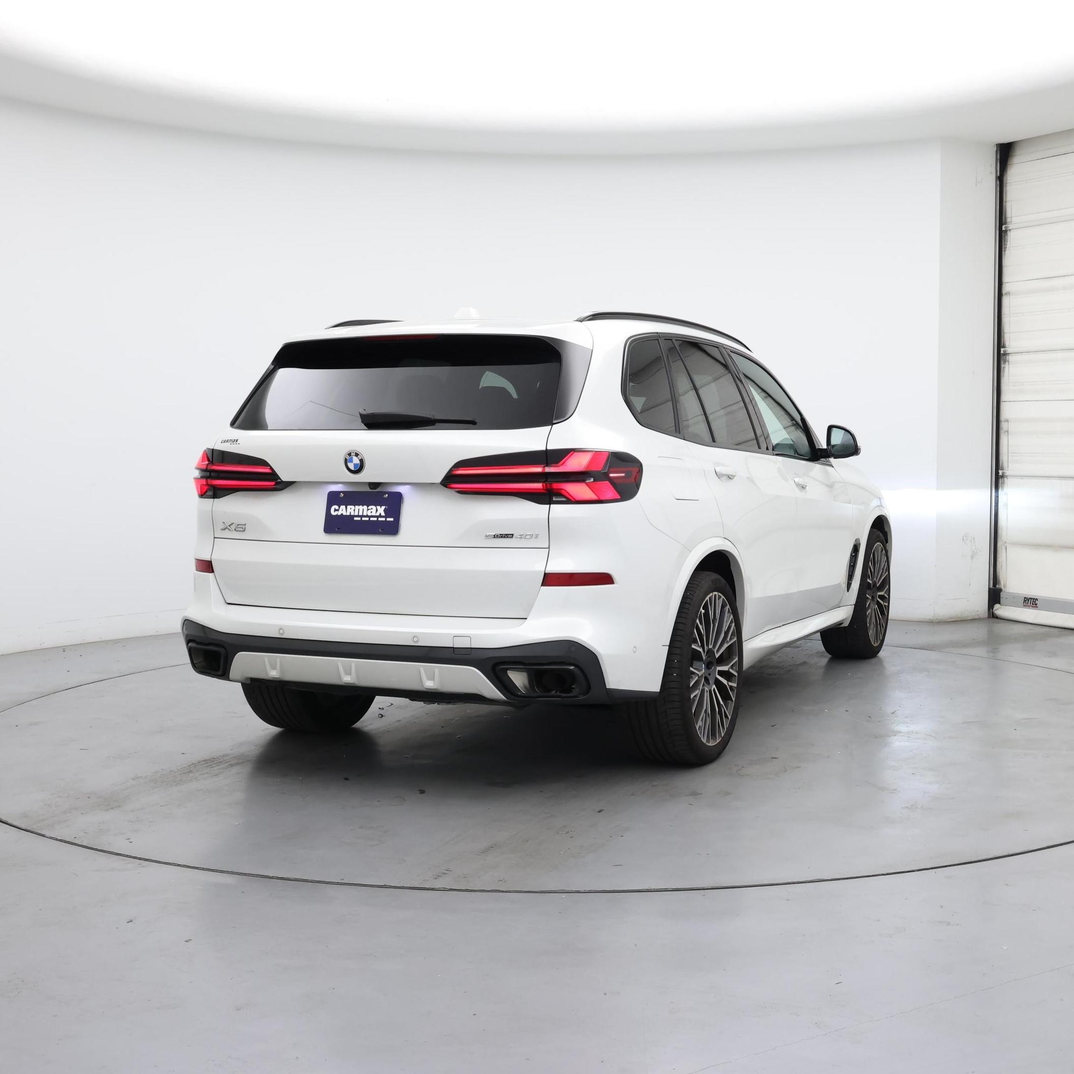Thumbnail: 2024 BMW X5 - 8
