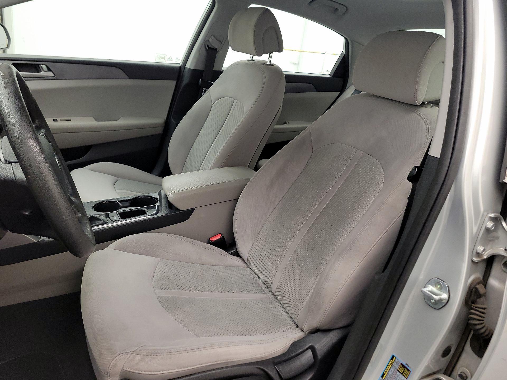 Thumbnail: 2016 Hyundai Sonata - 11