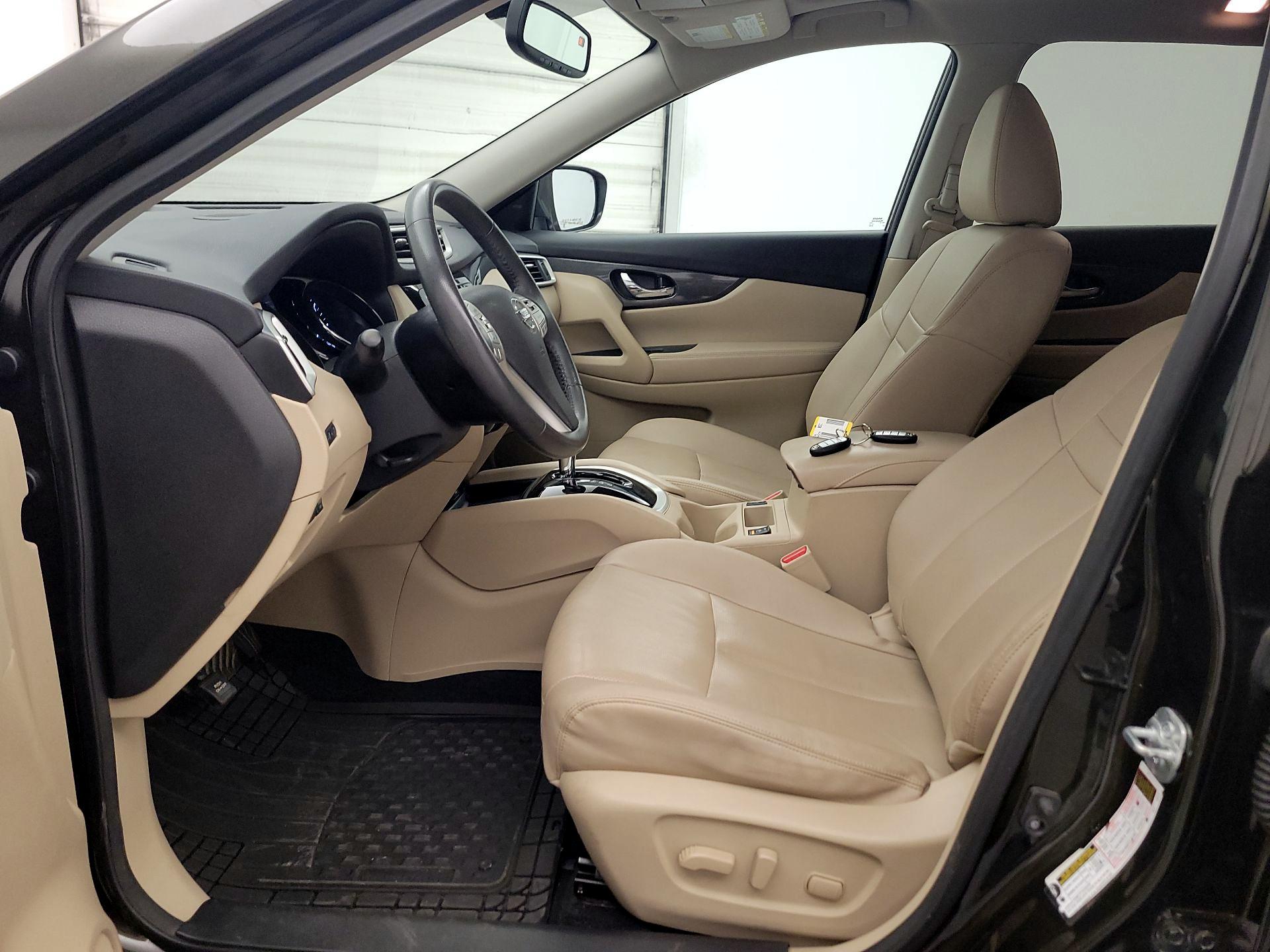 Thumbnail: 2016 Nissan Rogue - 11