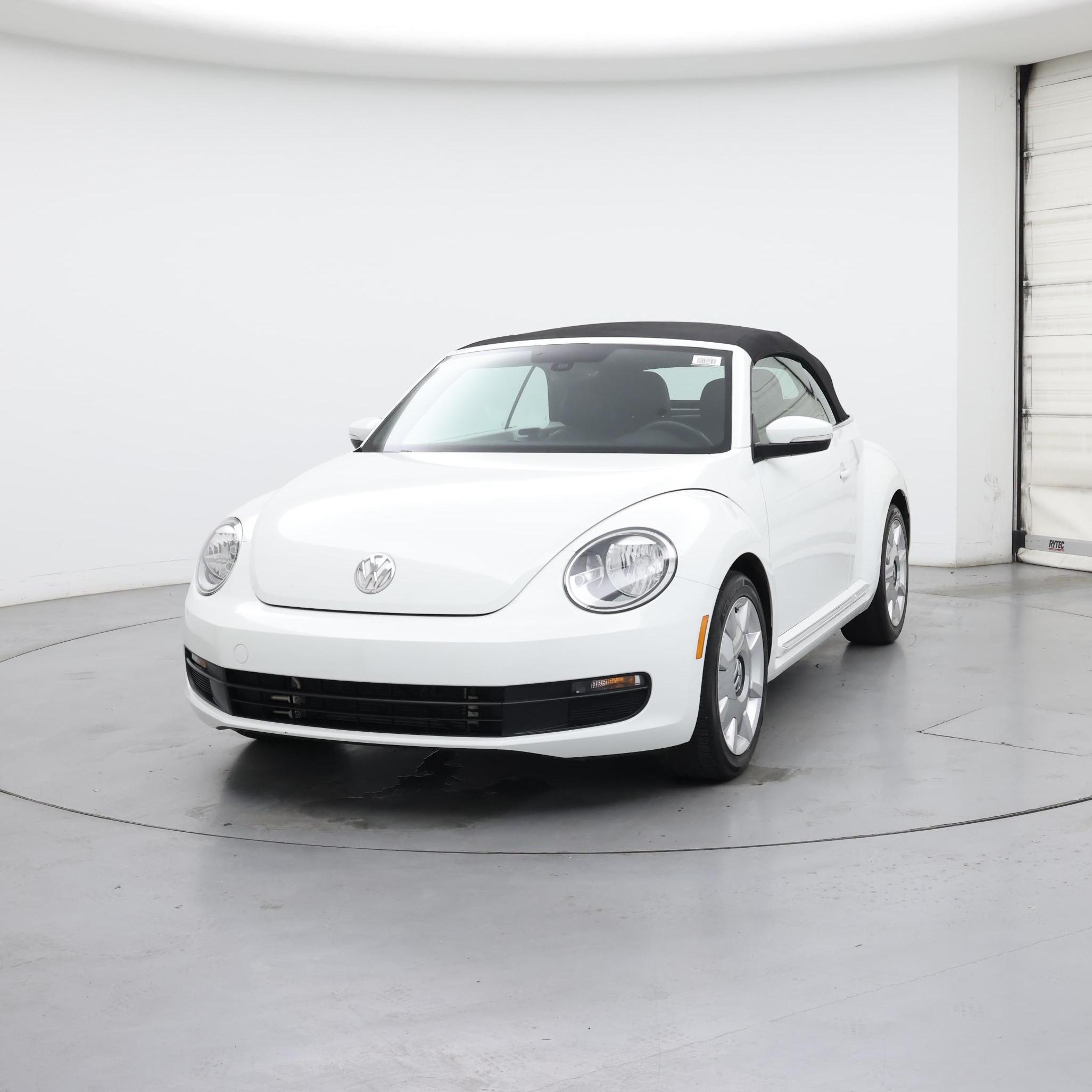 Thumbnail: 2016 Volkswagen Beetle - 4