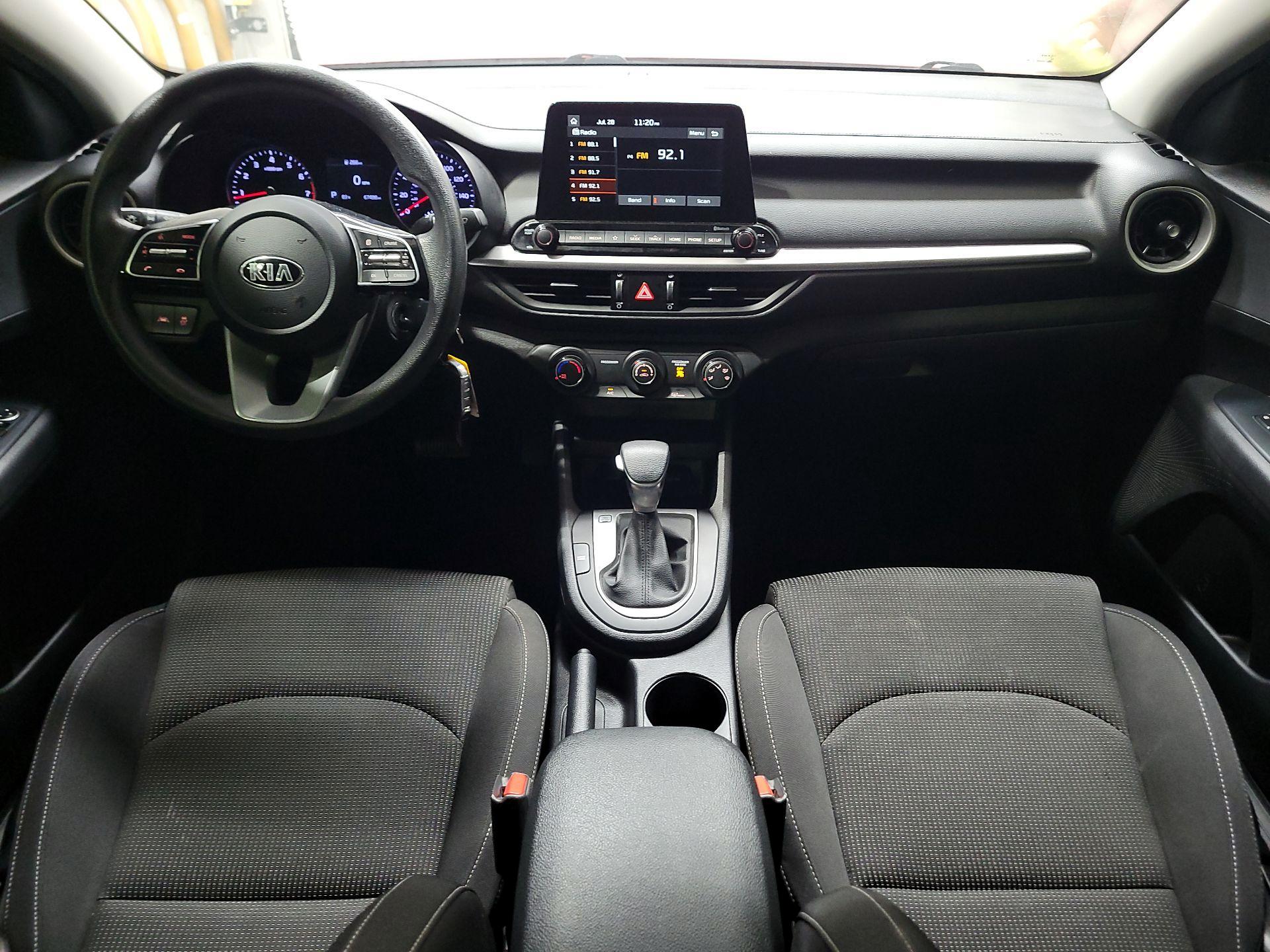 Thumbnail: 2020 Kia Forte - 9