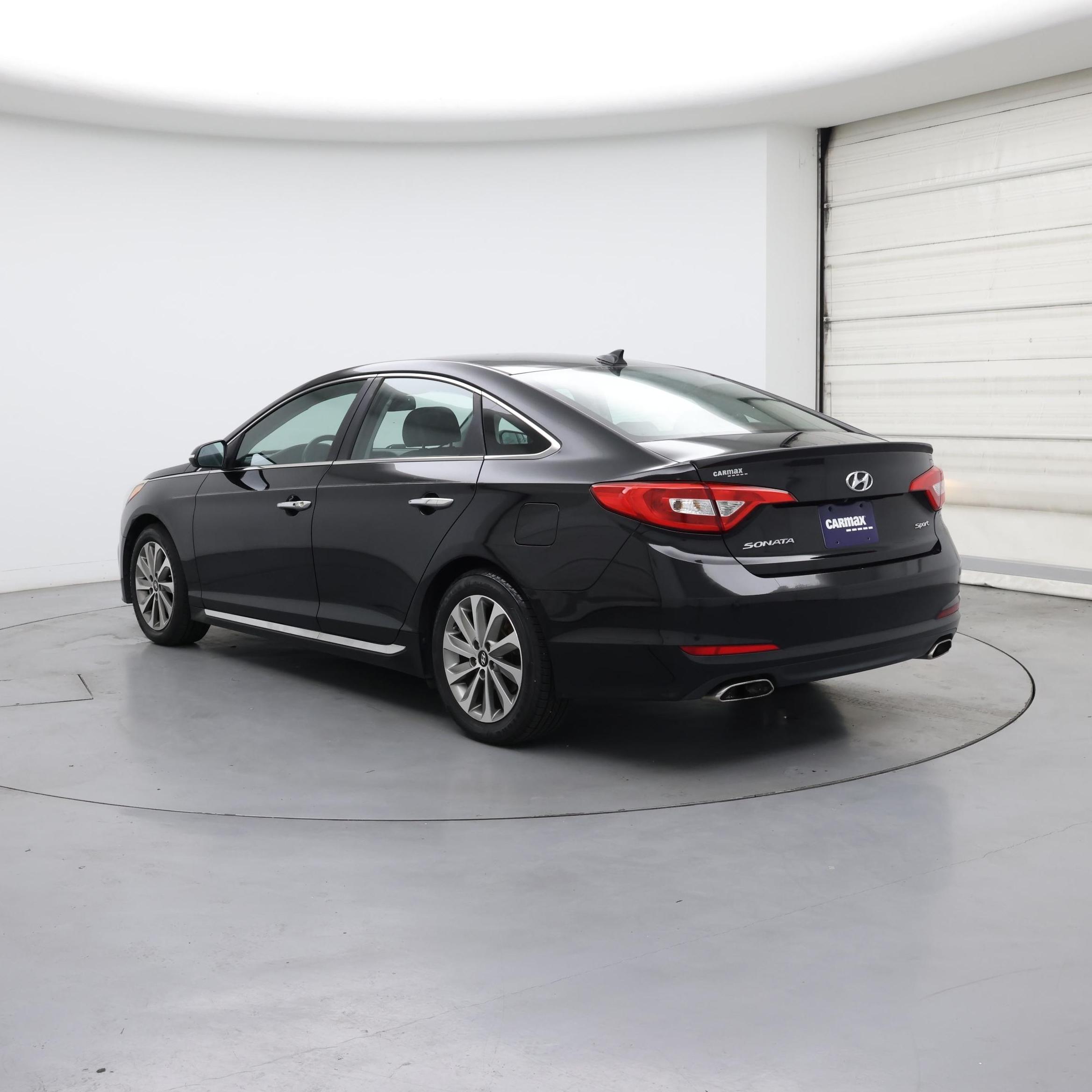 Thumbnail: 2015 Hyundai Sonata - 2