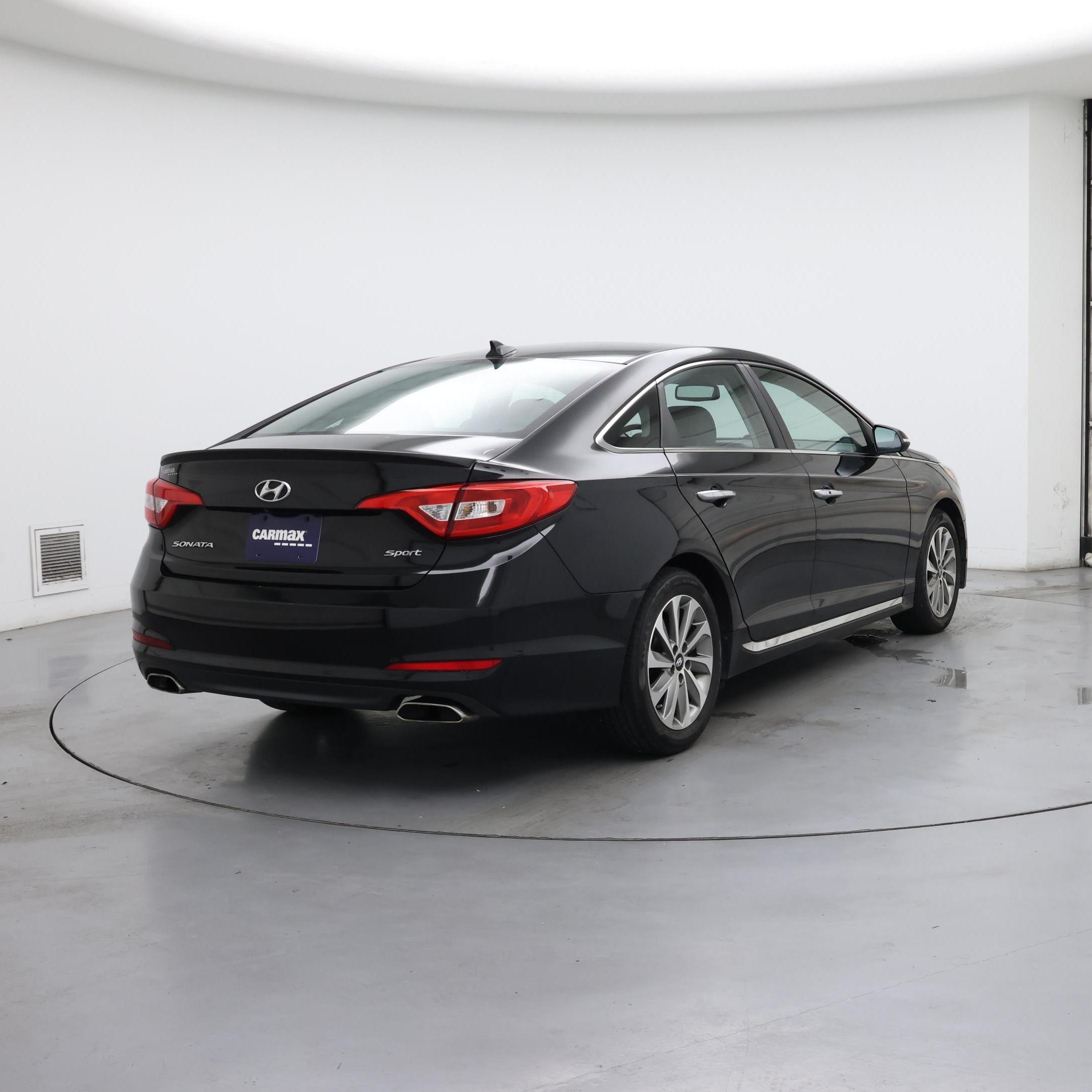 Thumbnail: 2015 Hyundai Sonata - 8