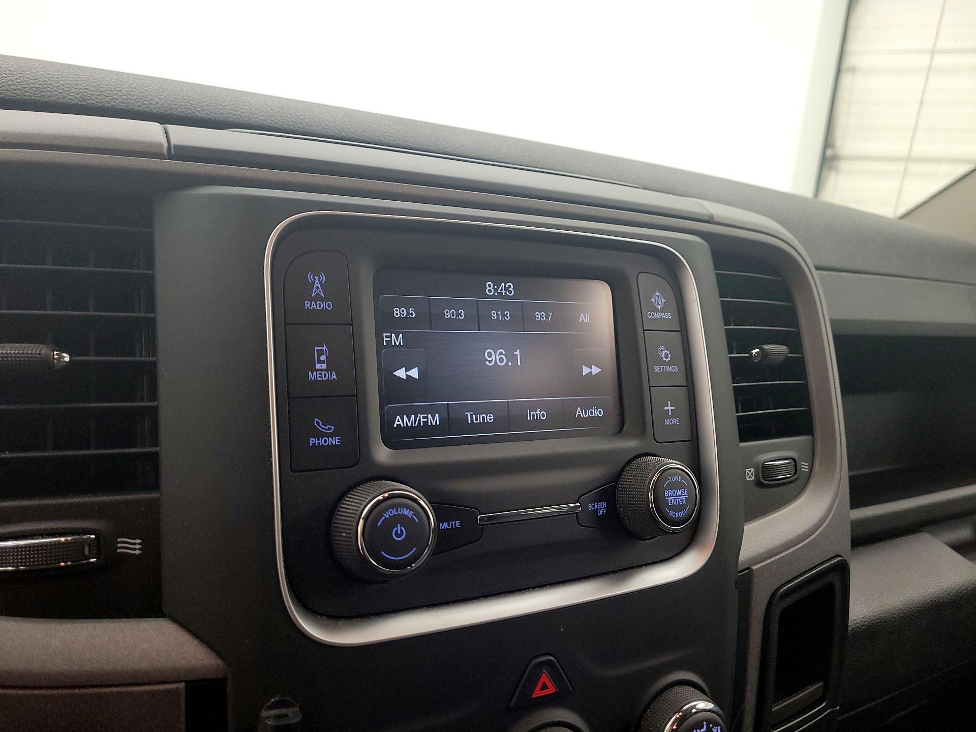 Thumbnail: 2023 RAM 1500 Classic - 13