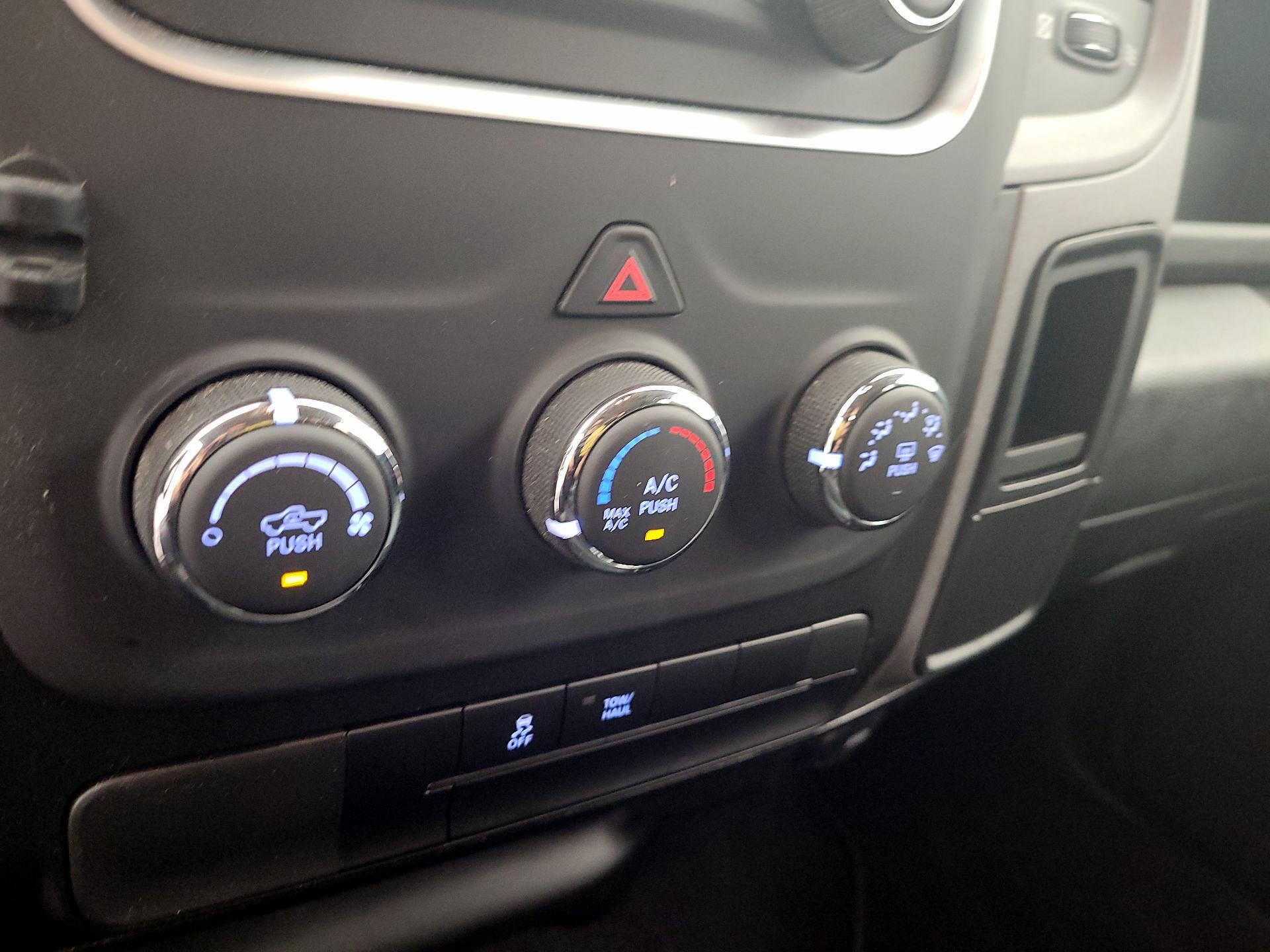 Thumbnail: 2023 RAM 1500 Classic - 14