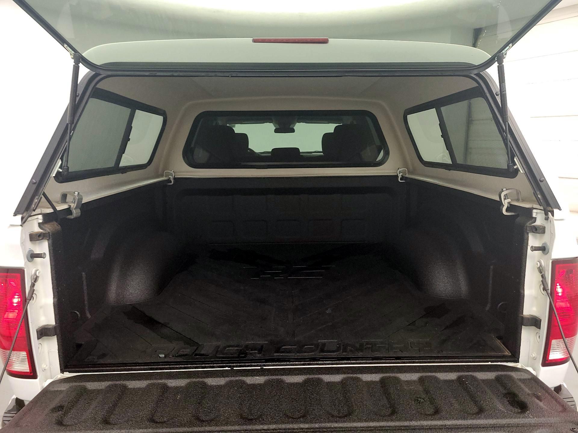 Thumbnail: 2023 RAM 1500 Classic - 16