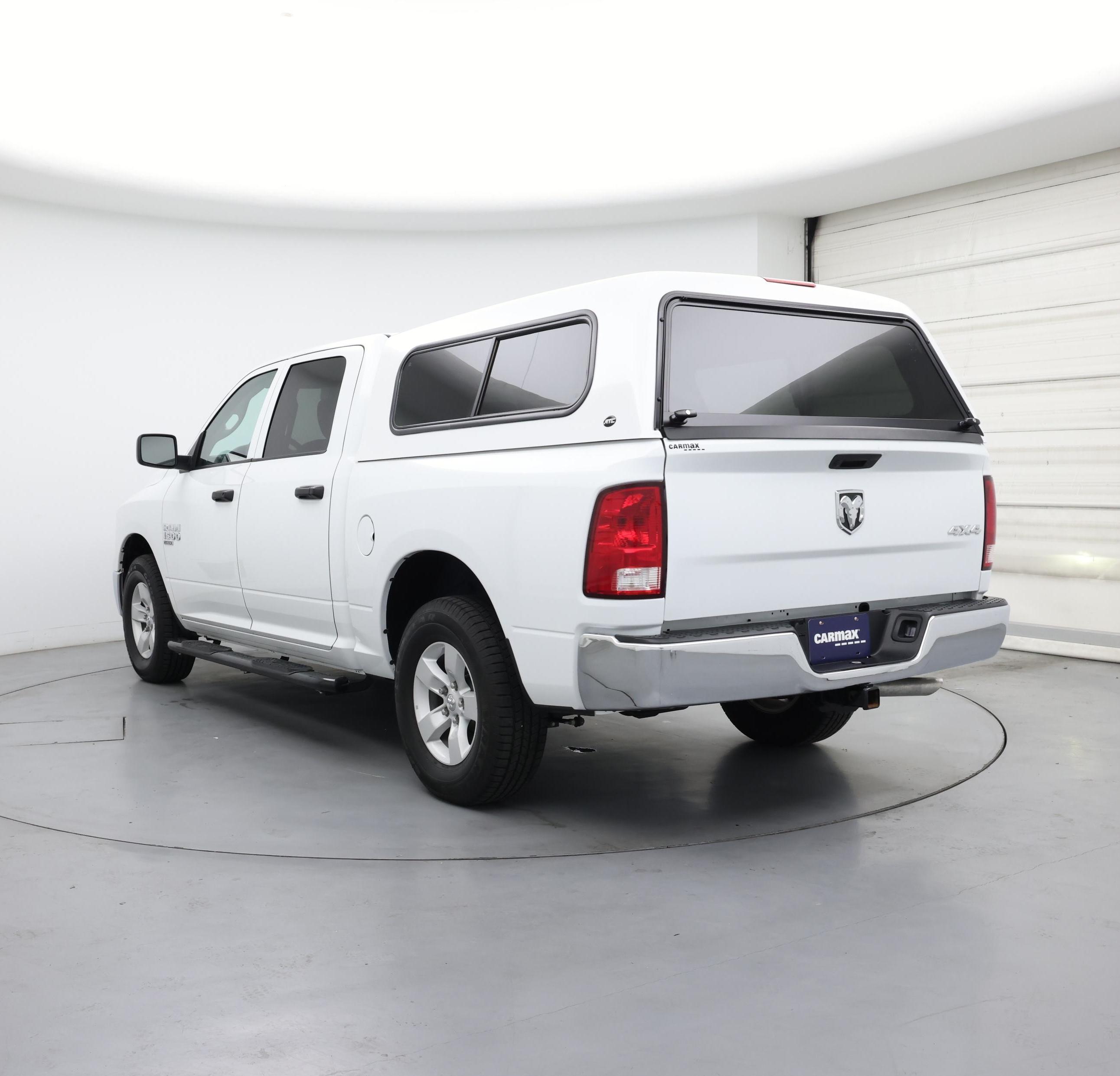 Thumbnail: 2023 RAM 1500 Classic - 2