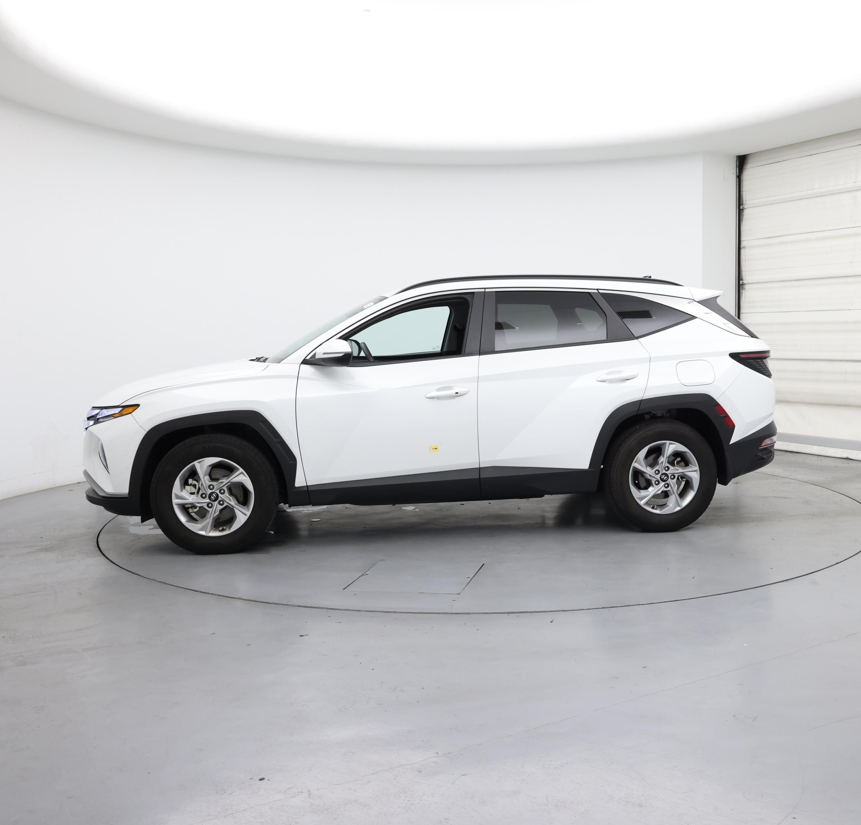 Thumbnail: 2022 Hyundai Tucson - 3