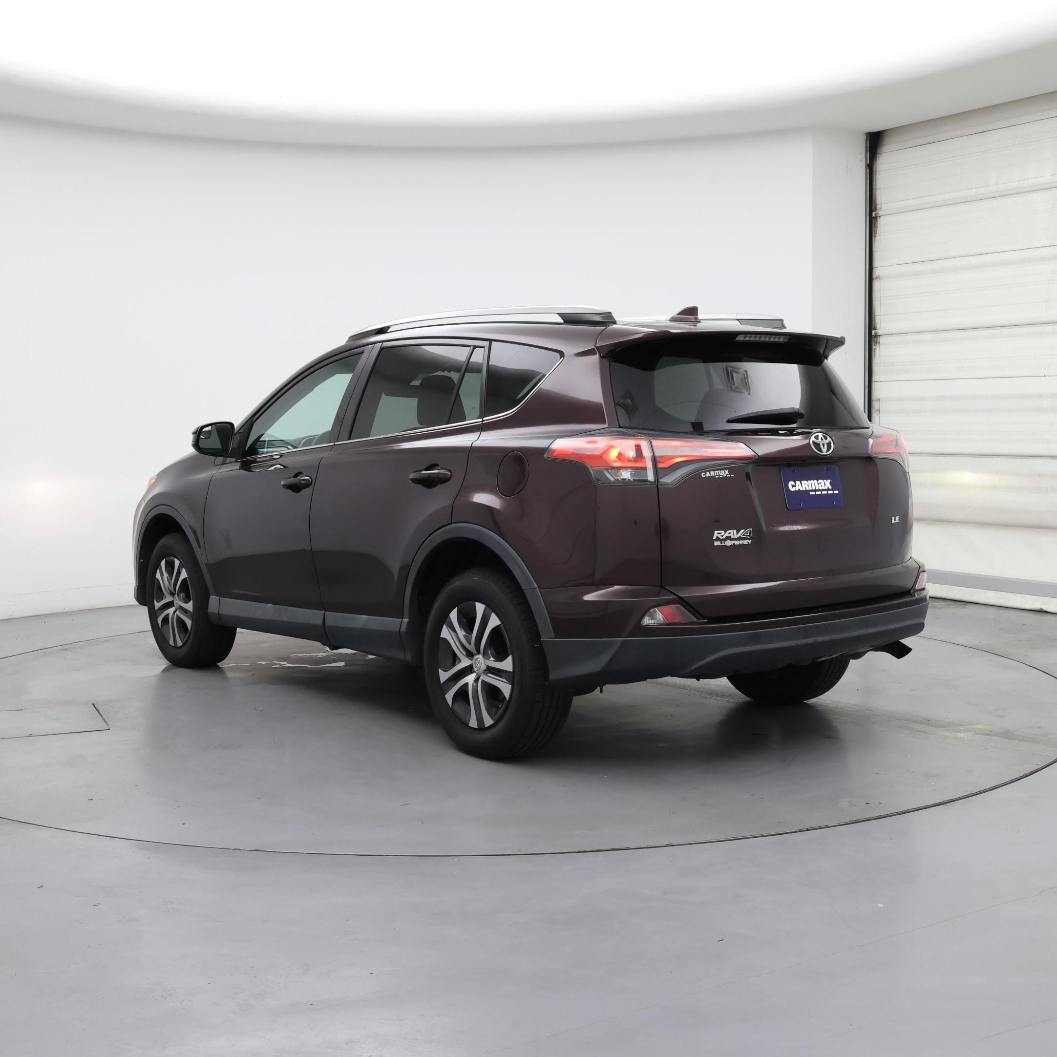 Thumbnail: 2018 Toyota RAV4 - 2