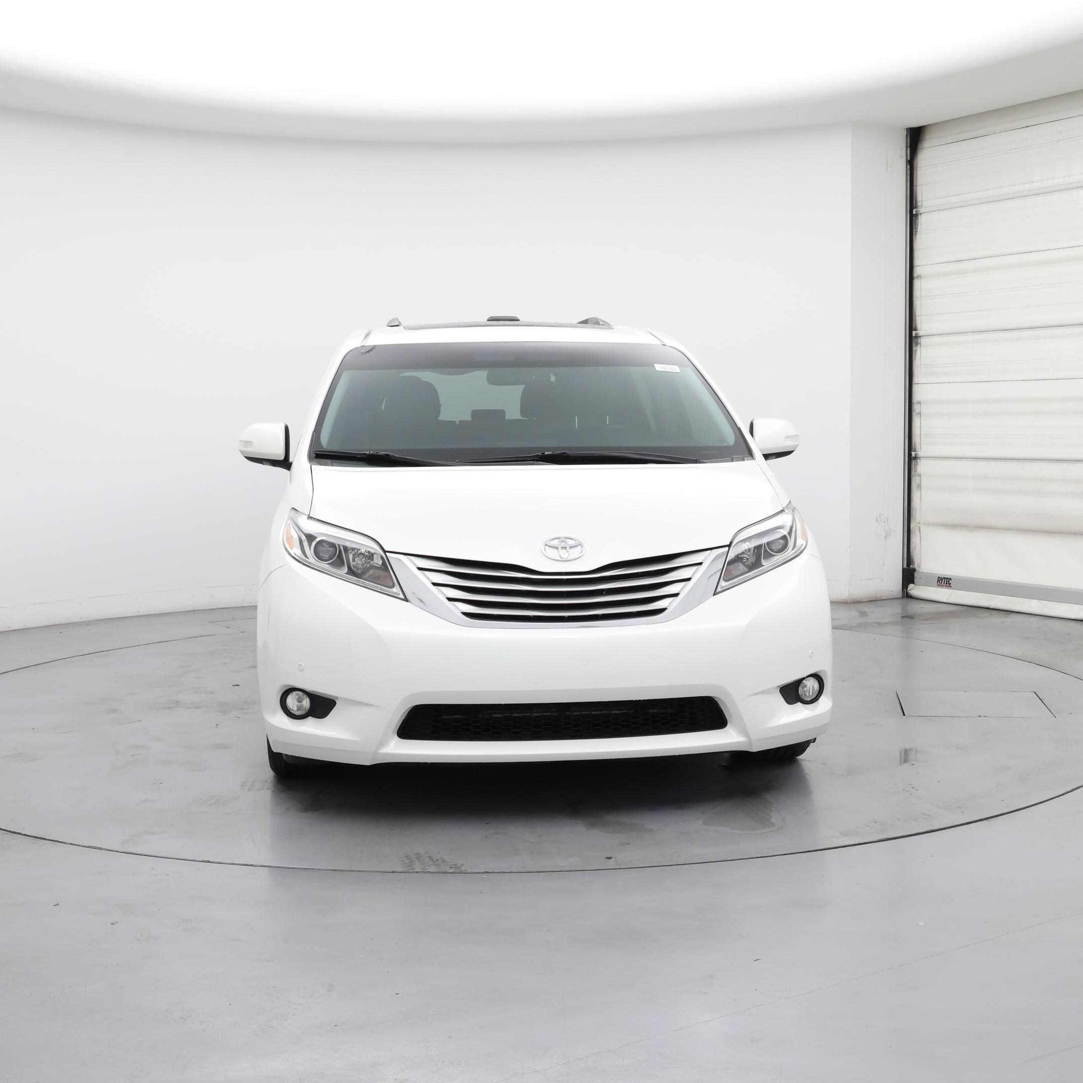 Thumbnail: 2015 Toyota Sienna - 5