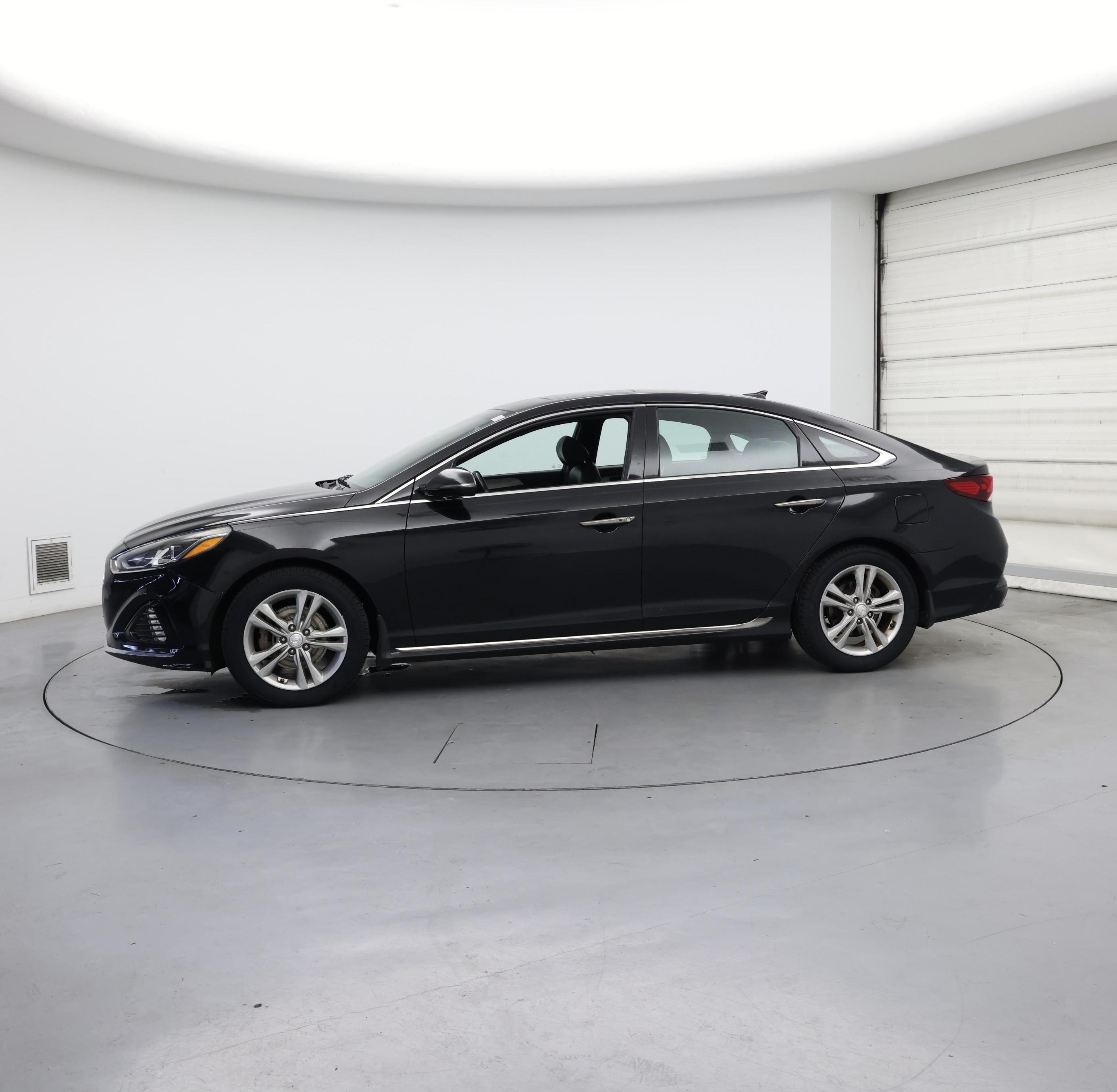 Thumbnail: 2019 Hyundai Sonata - 3