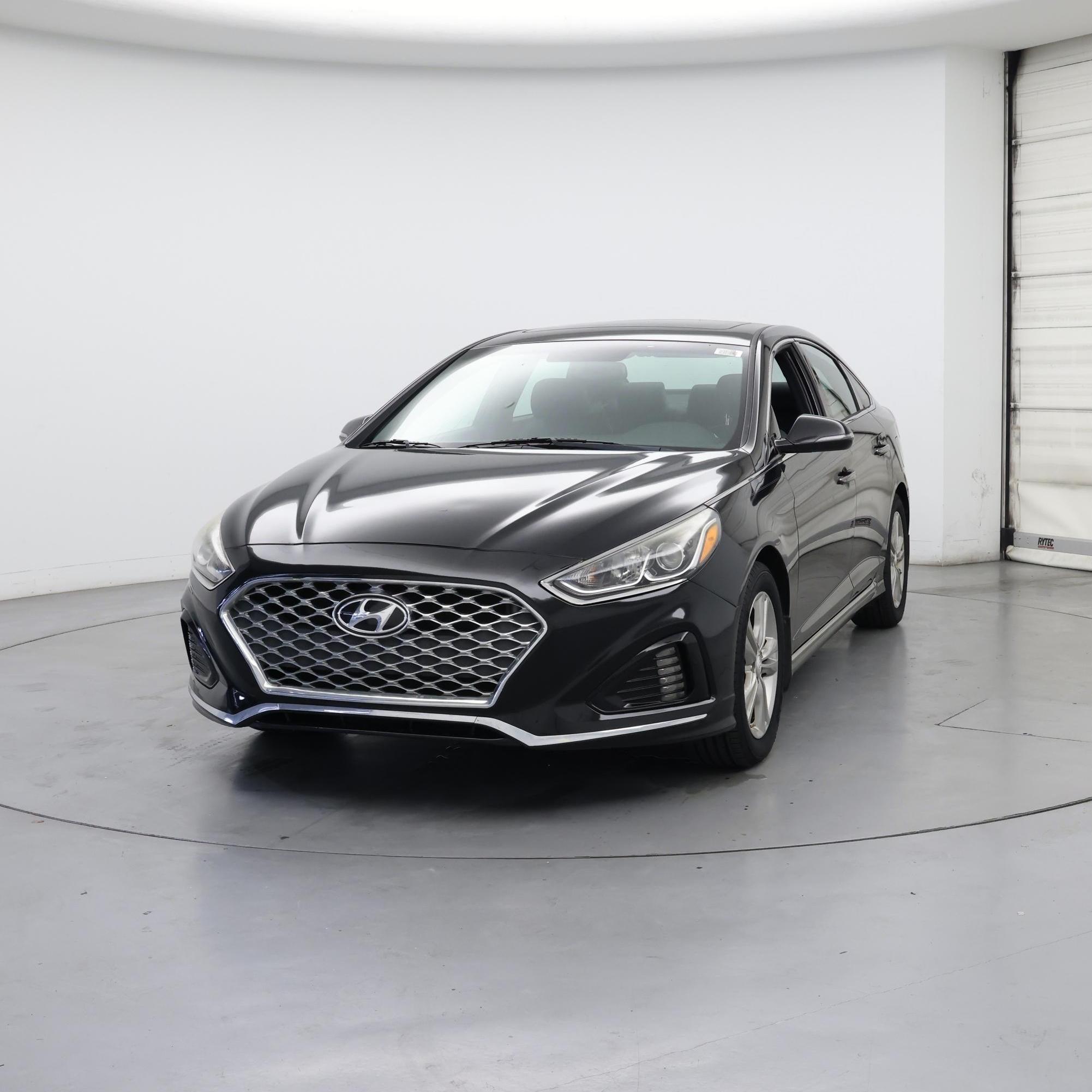 Thumbnail: 2019 Hyundai Sonata - 4