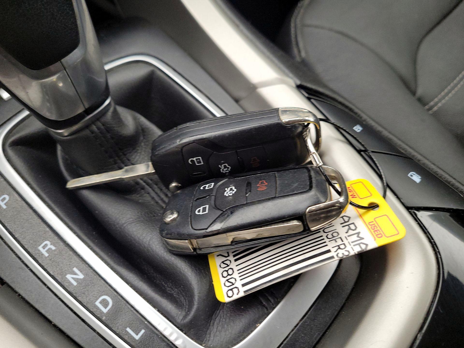 Thumbnail: 2015 Ford Fusion - 18