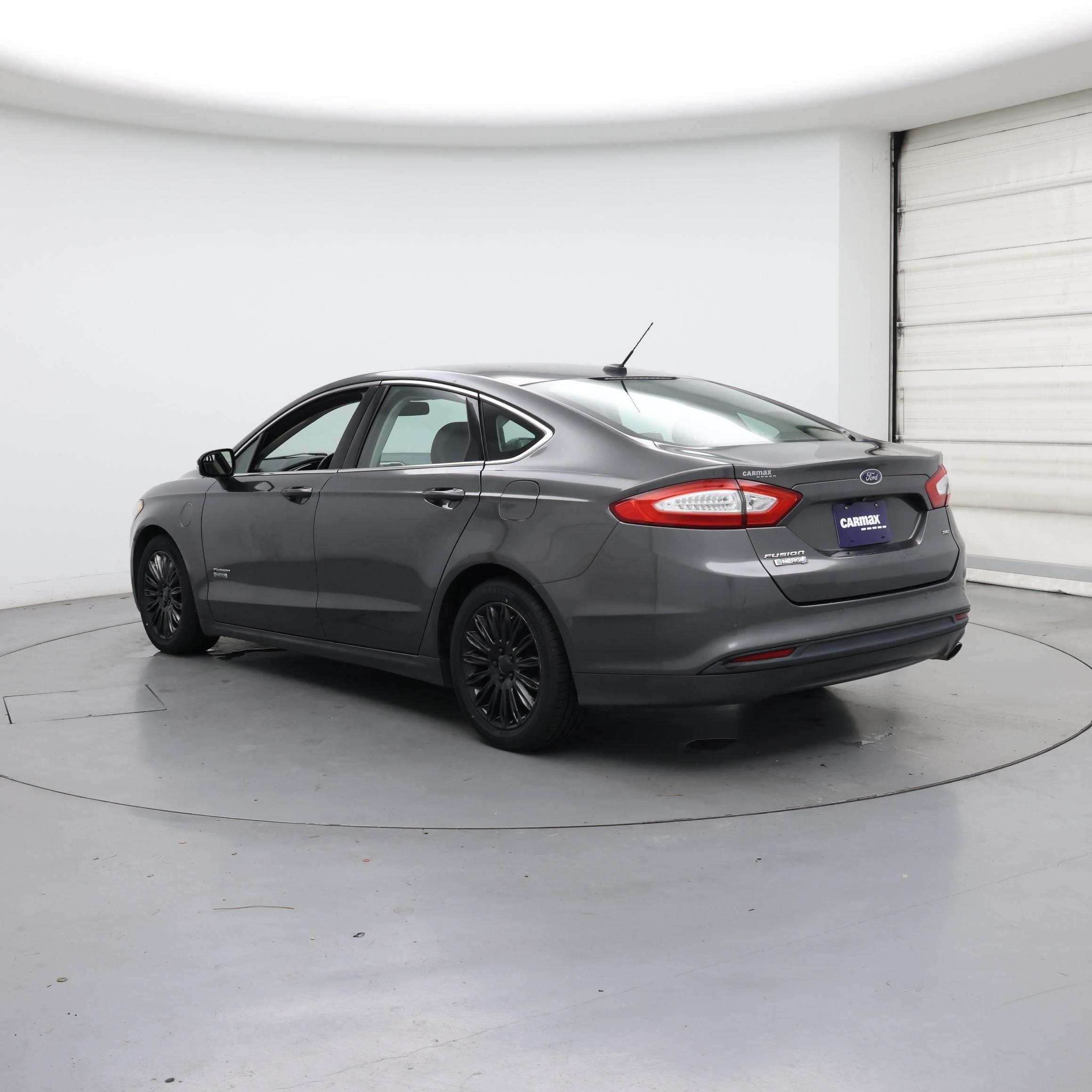 Thumbnail: 2015 Ford Fusion - 2
