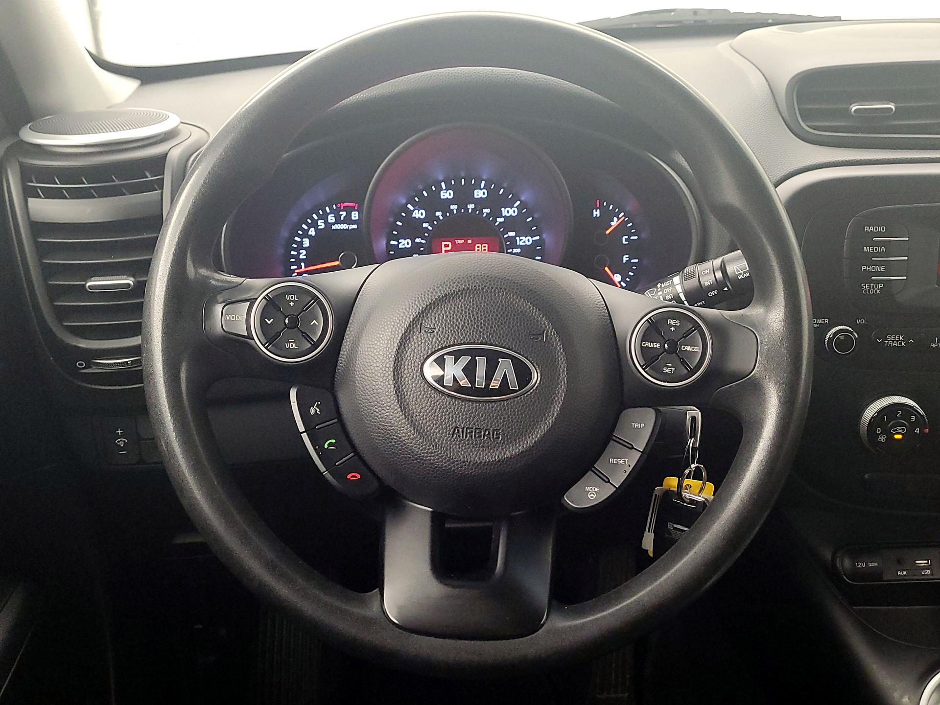 Thumbnail: 2015 Kia Soul - 10
