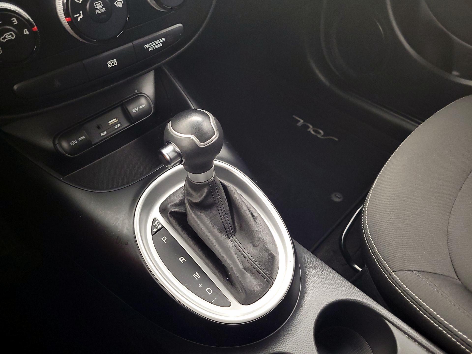 Thumbnail: 2015 Kia Soul - 16