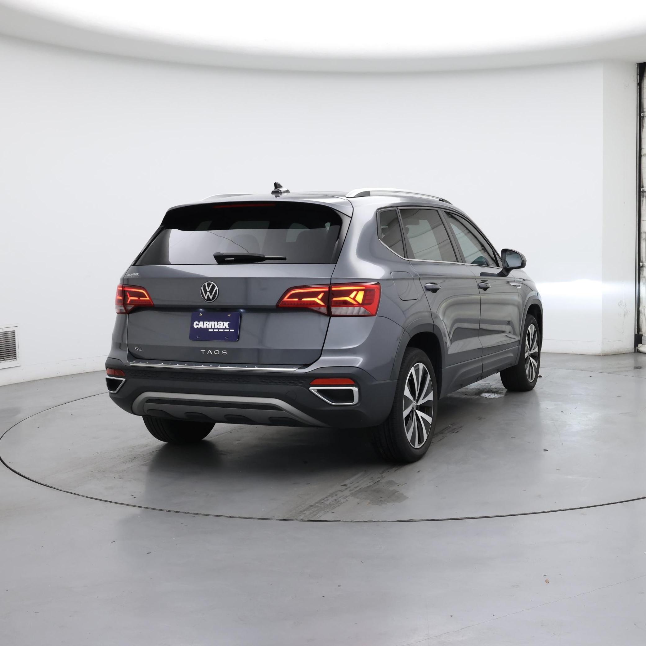 Thumbnail: 2022 Volkswagen Taos - 8