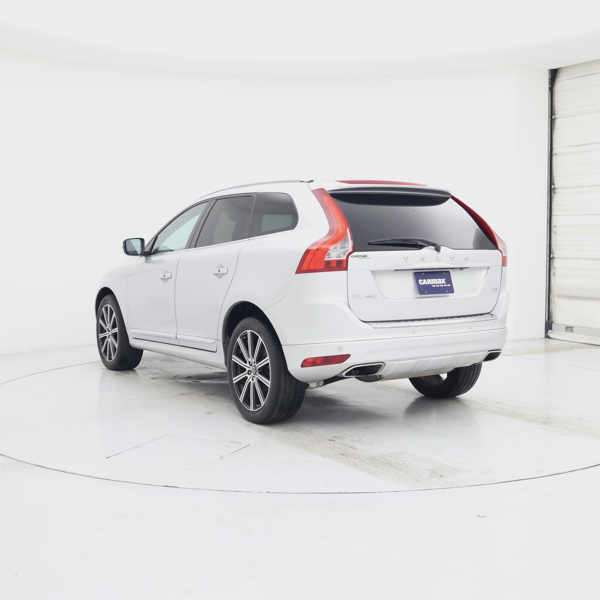 Thumbnail: 2015 Volvo XC60 - 2