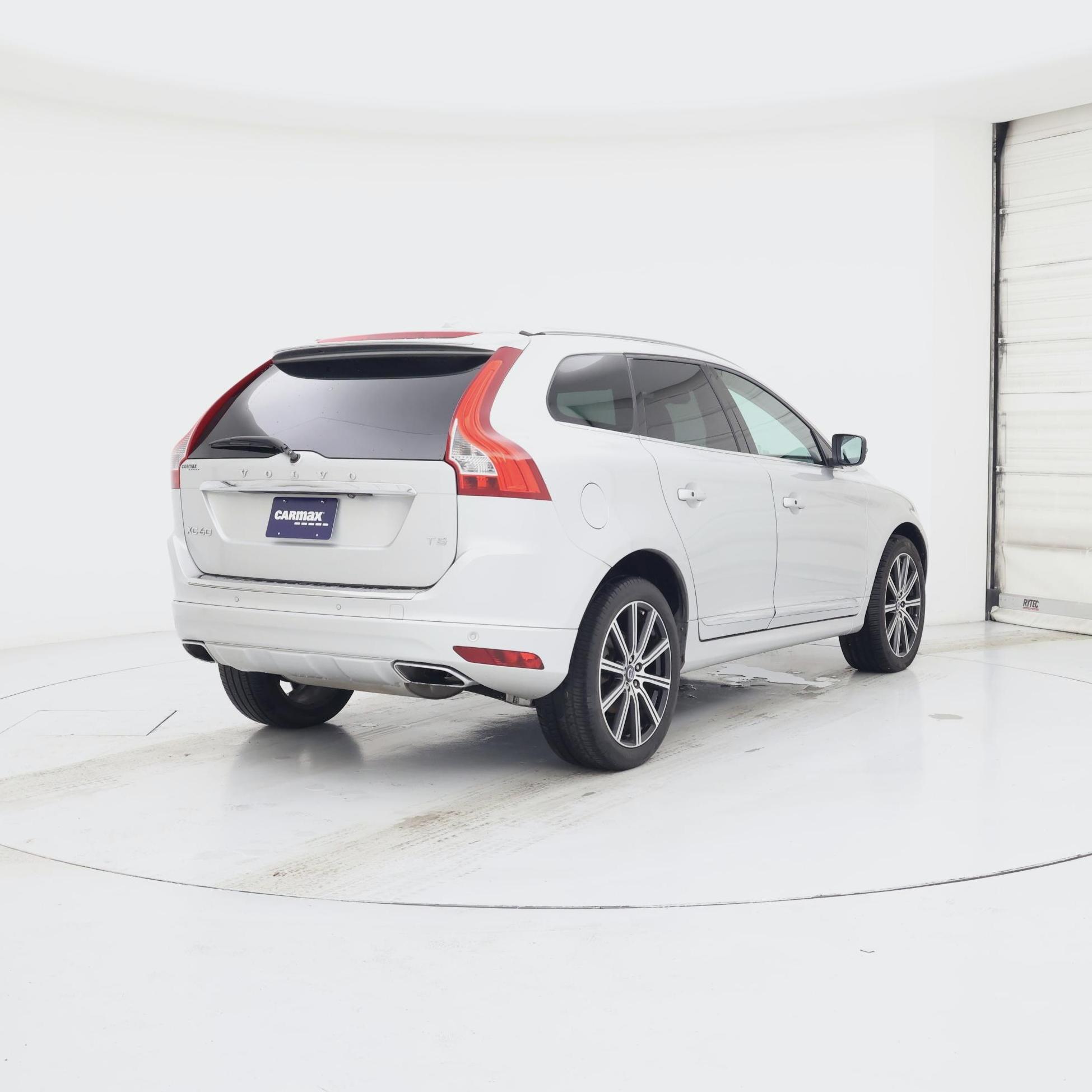 Thumbnail: 2015 Volvo XC60 - 8