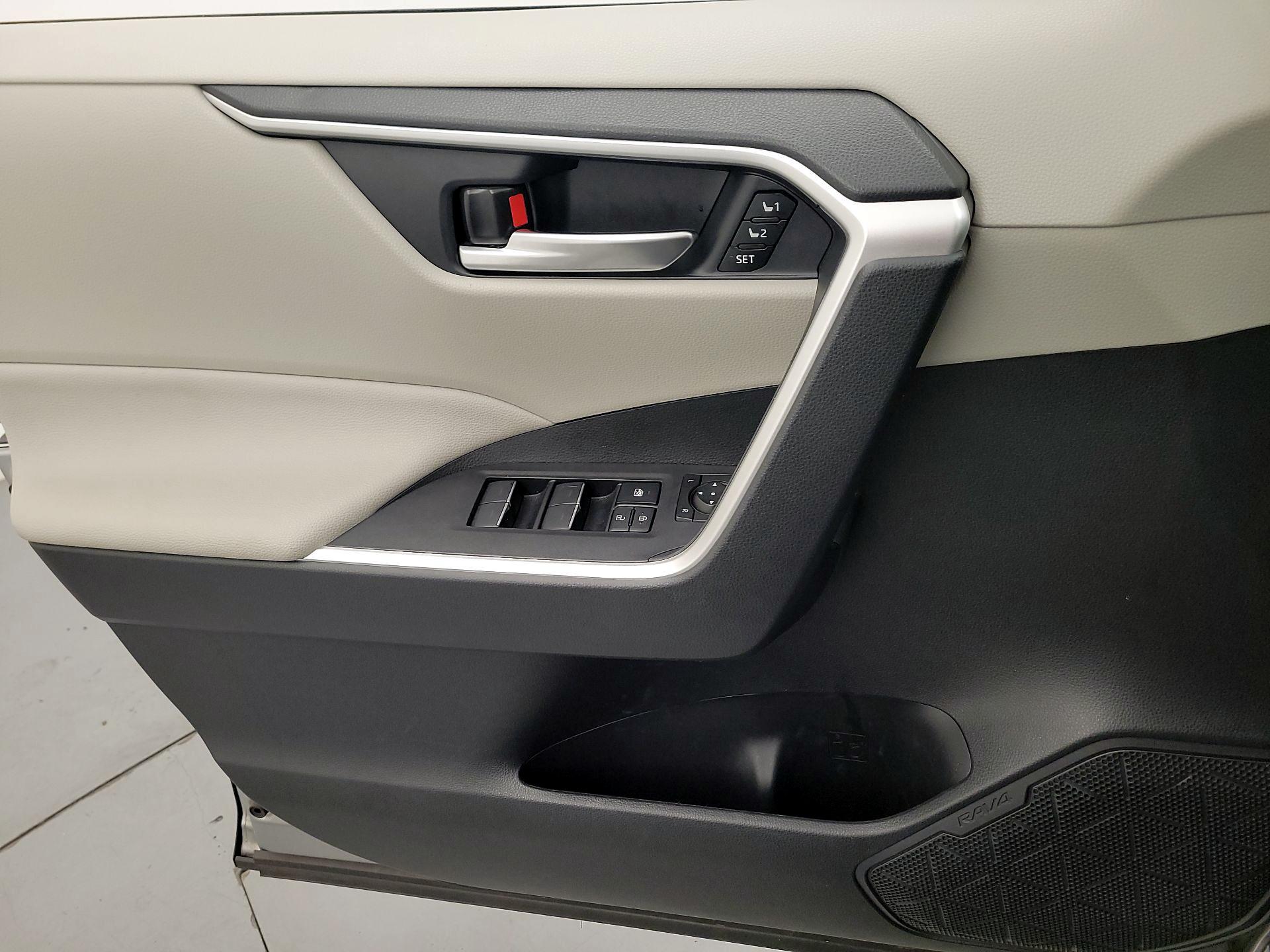 Thumbnail: 2024 Toyota RAV4 - 12