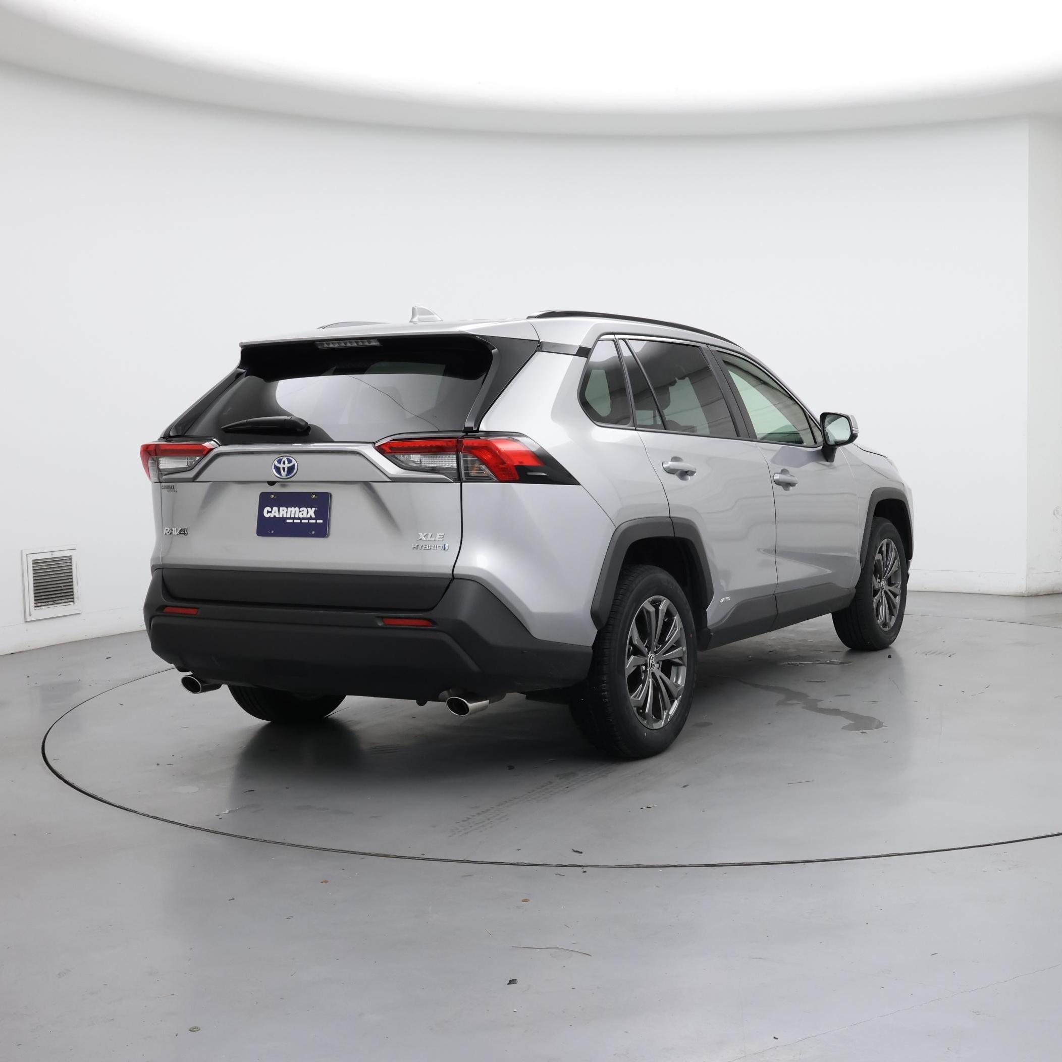 Thumbnail: 2024 Toyota RAV4 - 8