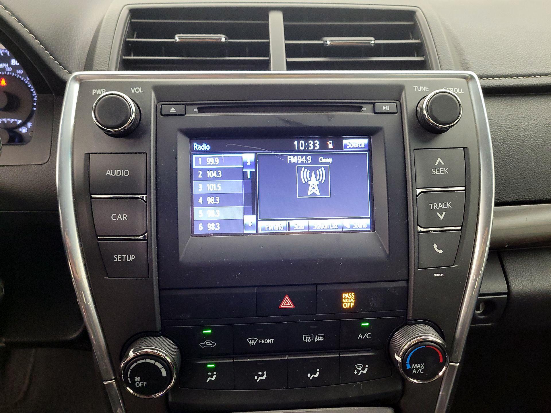 Thumbnail: 2016 Toyota Camry - 15