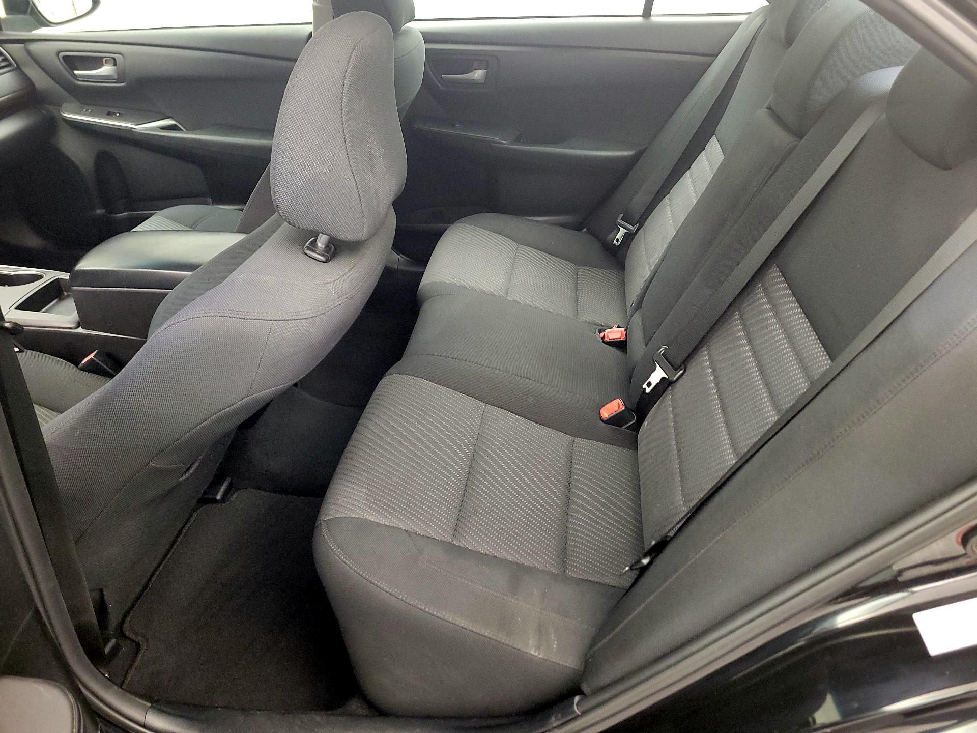 Thumbnail: 2016 Toyota Camry - 19