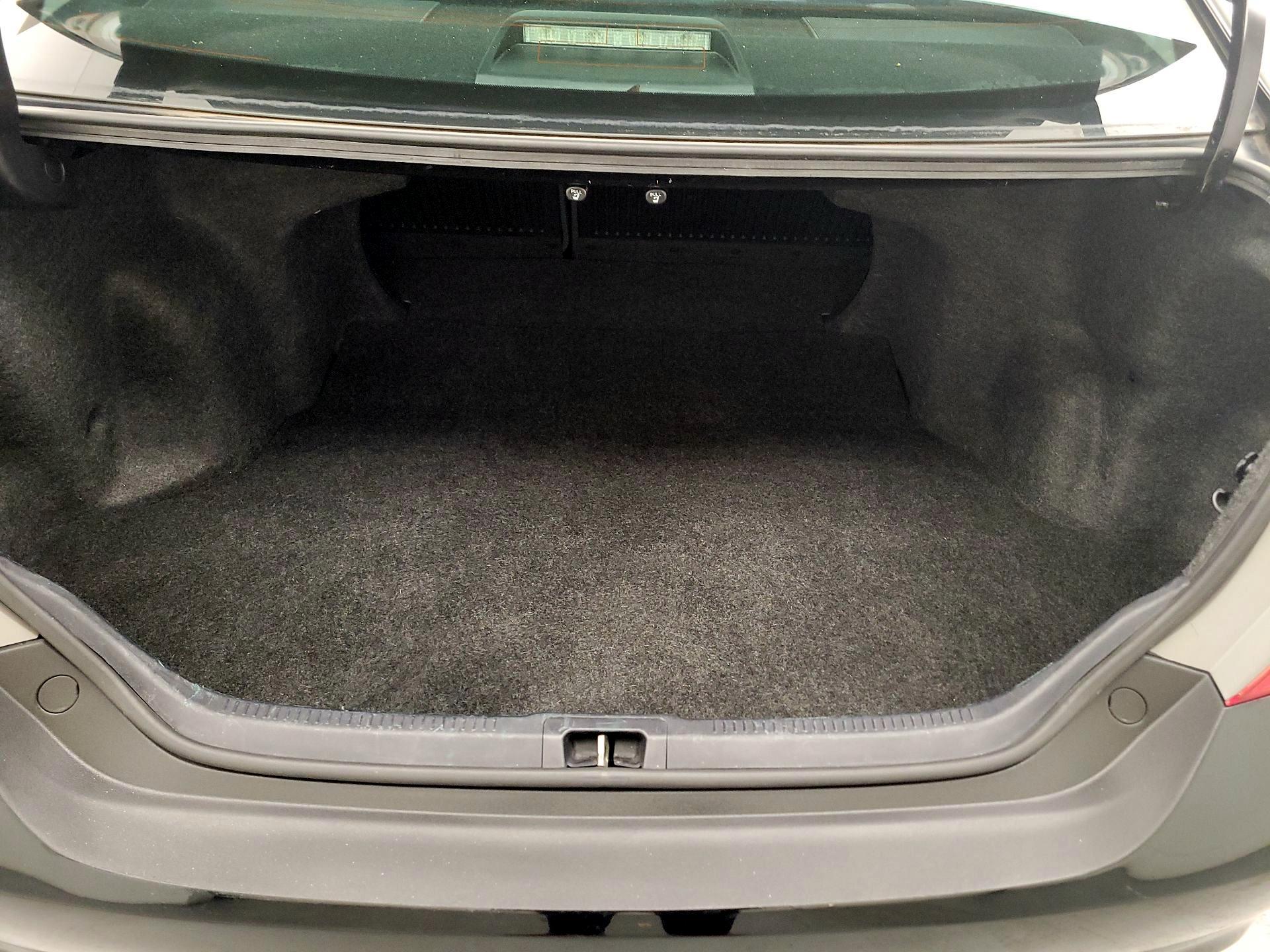 Thumbnail: 2016 Toyota Camry - 20