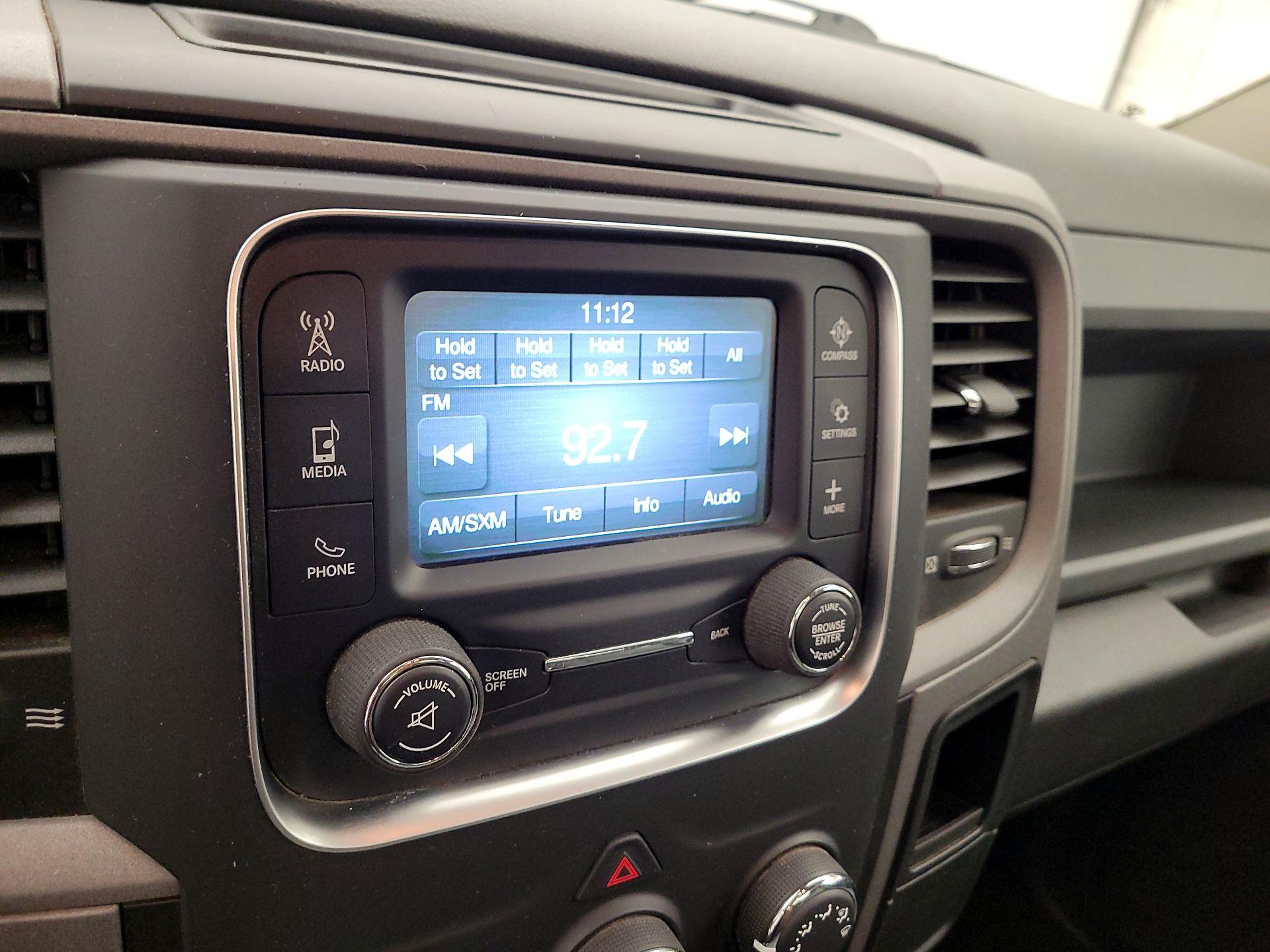 Thumbnail: 2019 RAM 1500 Classic - 13