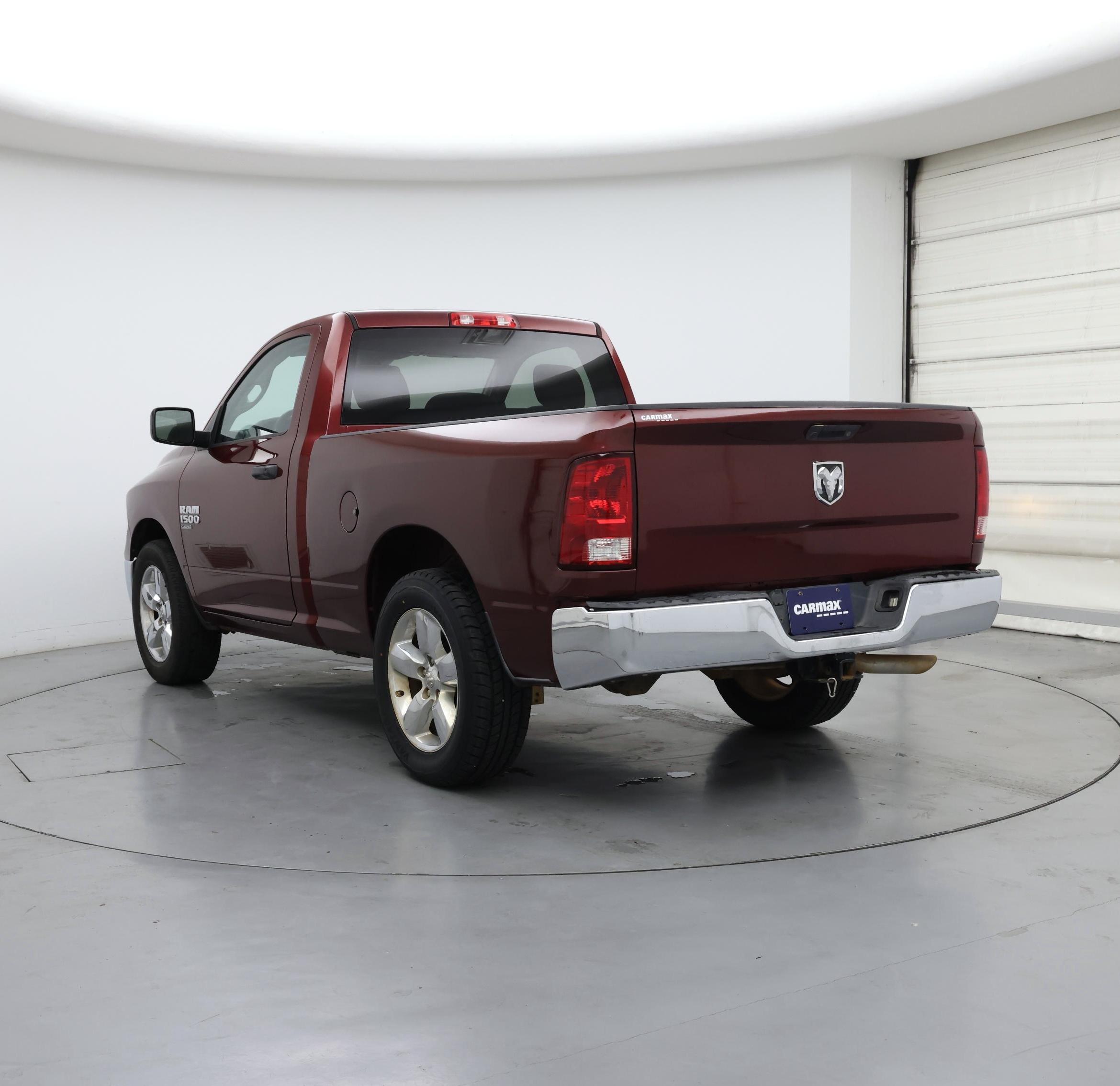 Thumbnail: 2019 RAM 1500 Classic - 2