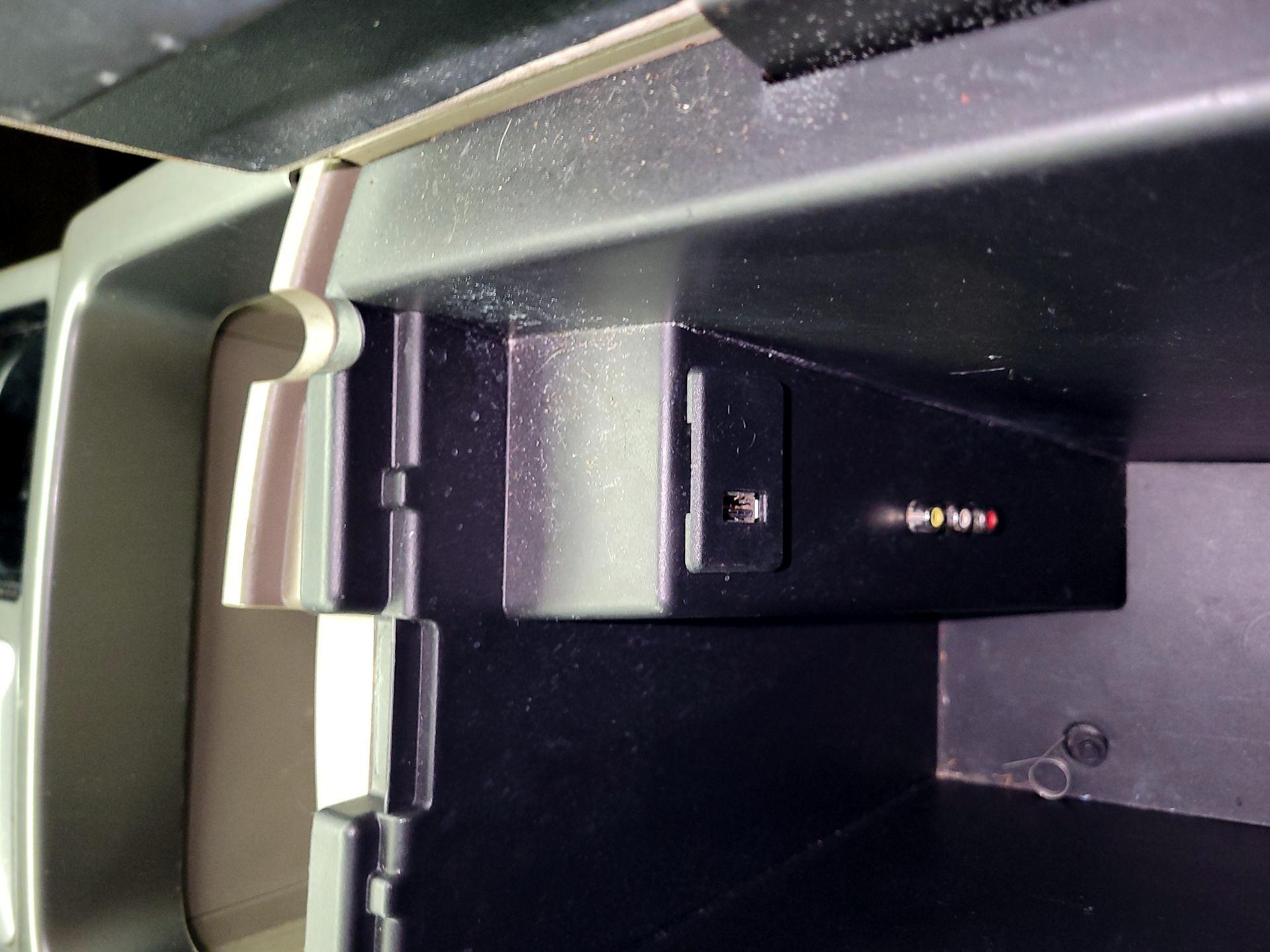 Thumbnail: 2015 Nissan Armada - 18