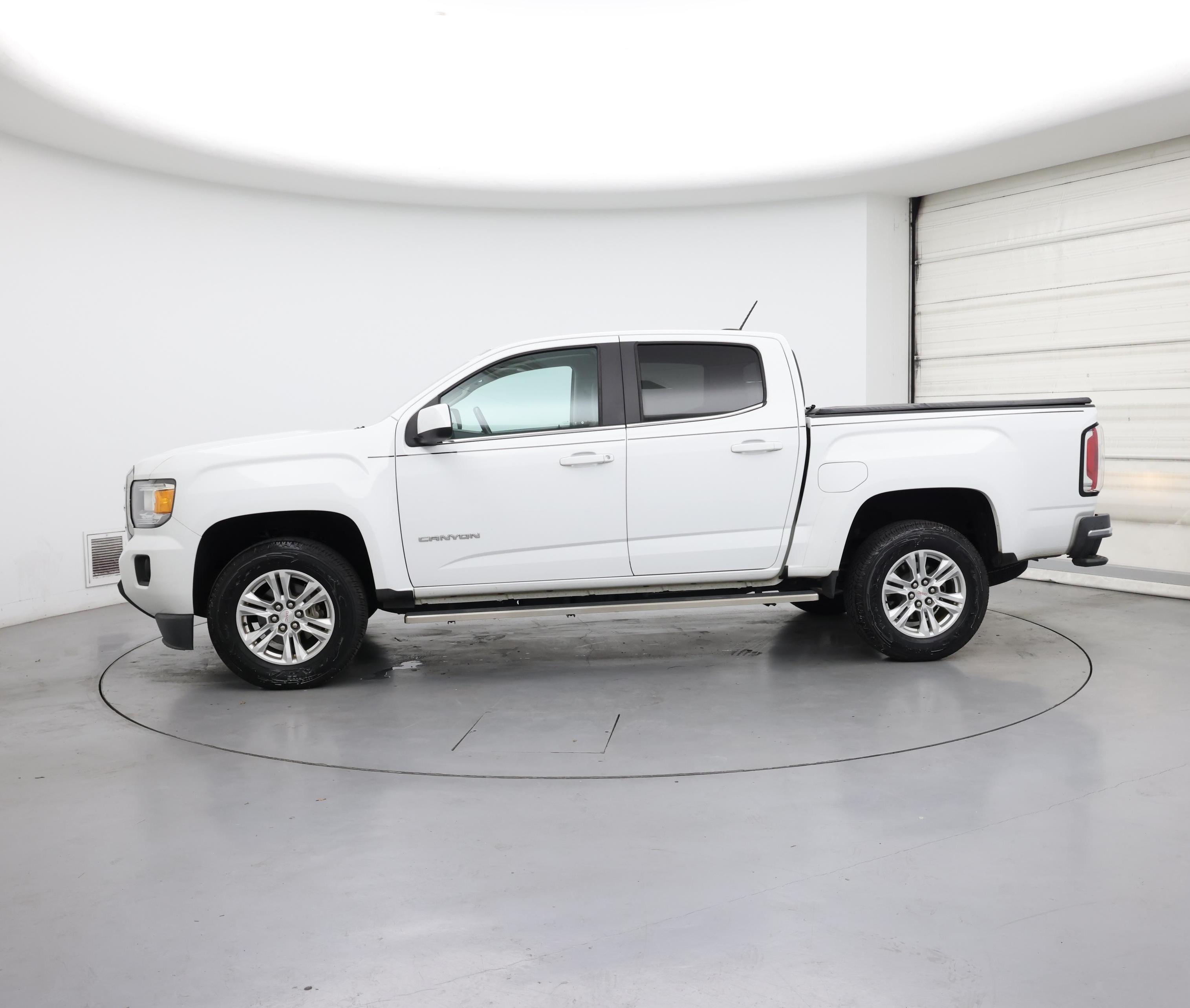 Thumbnail: 2019 GMC Canyon - 3
