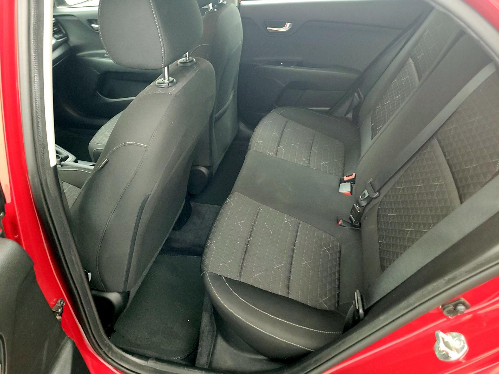 Thumbnail: 2019 Kia Rio5 - 19