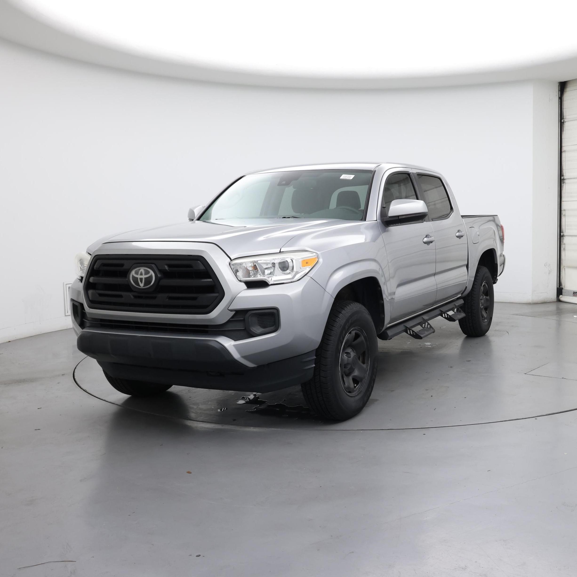 Thumbnail: 2019 Toyota Tacoma - 4
