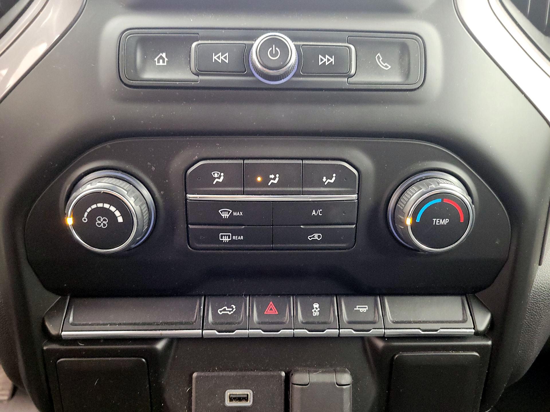 Thumbnail: 2020 Chevrolet Silverado 1500 - 14