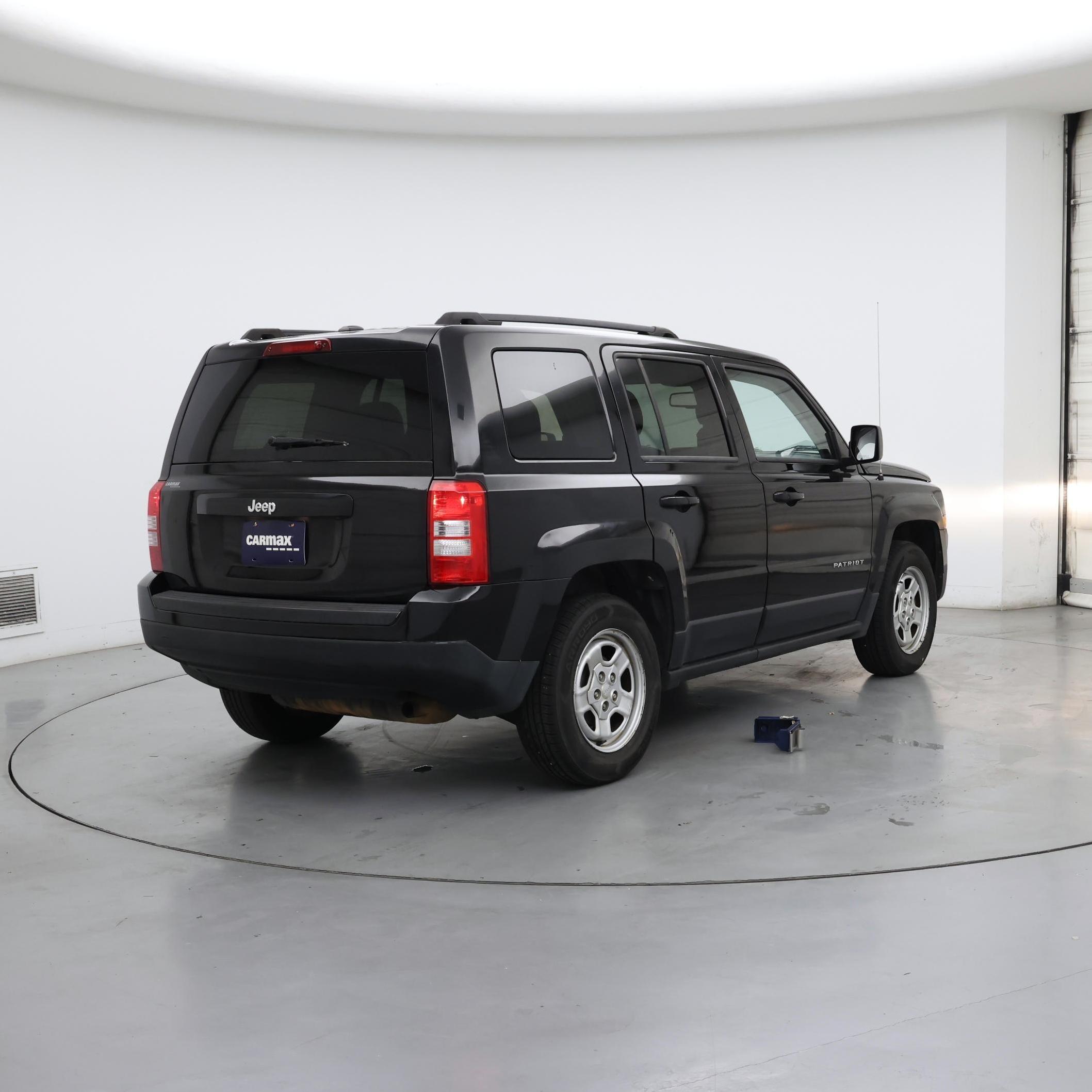 Thumbnail: 2017 Jeep Patriot - 8