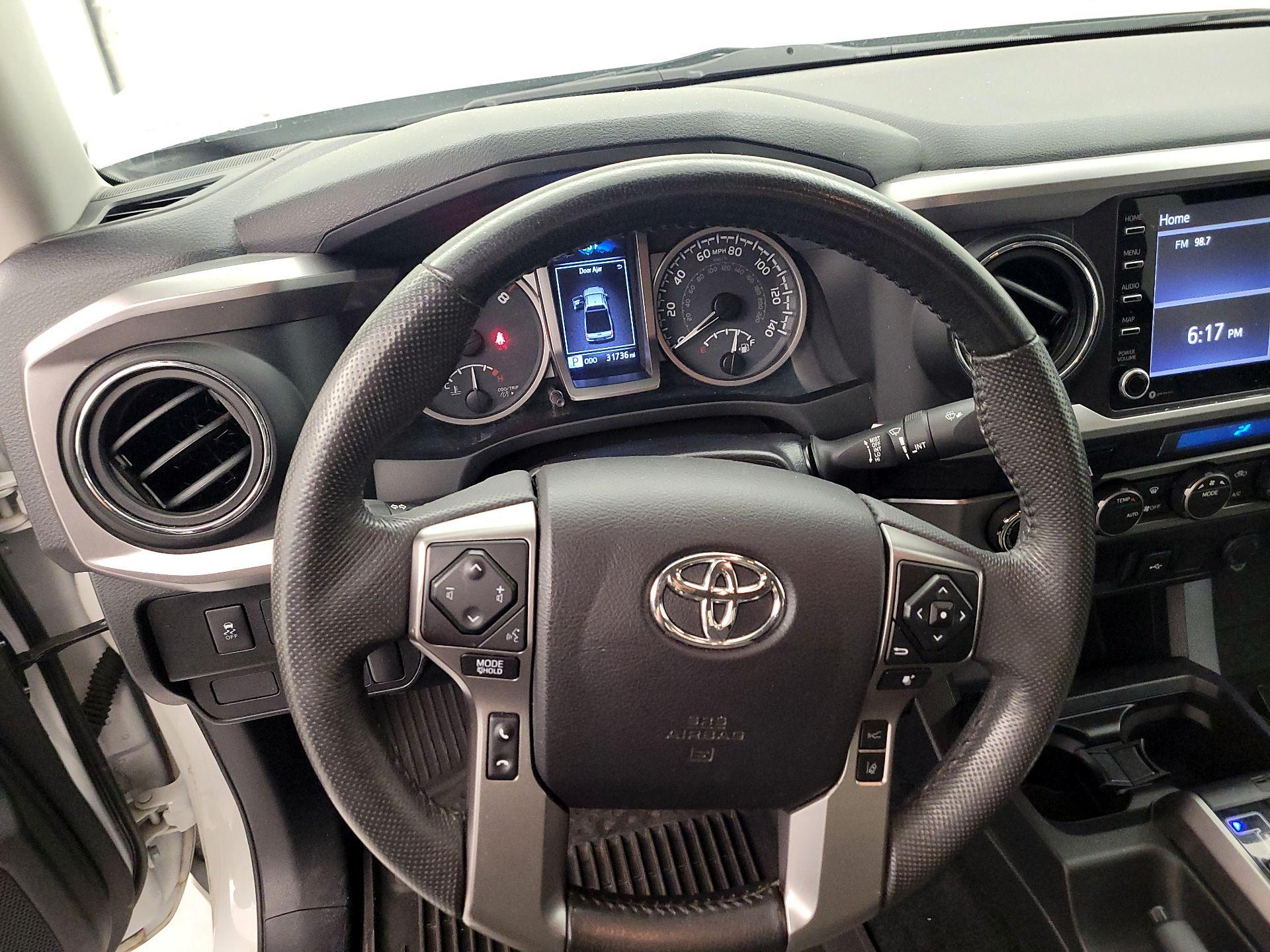 Thumbnail: 2021 Toyota Tacoma - 10