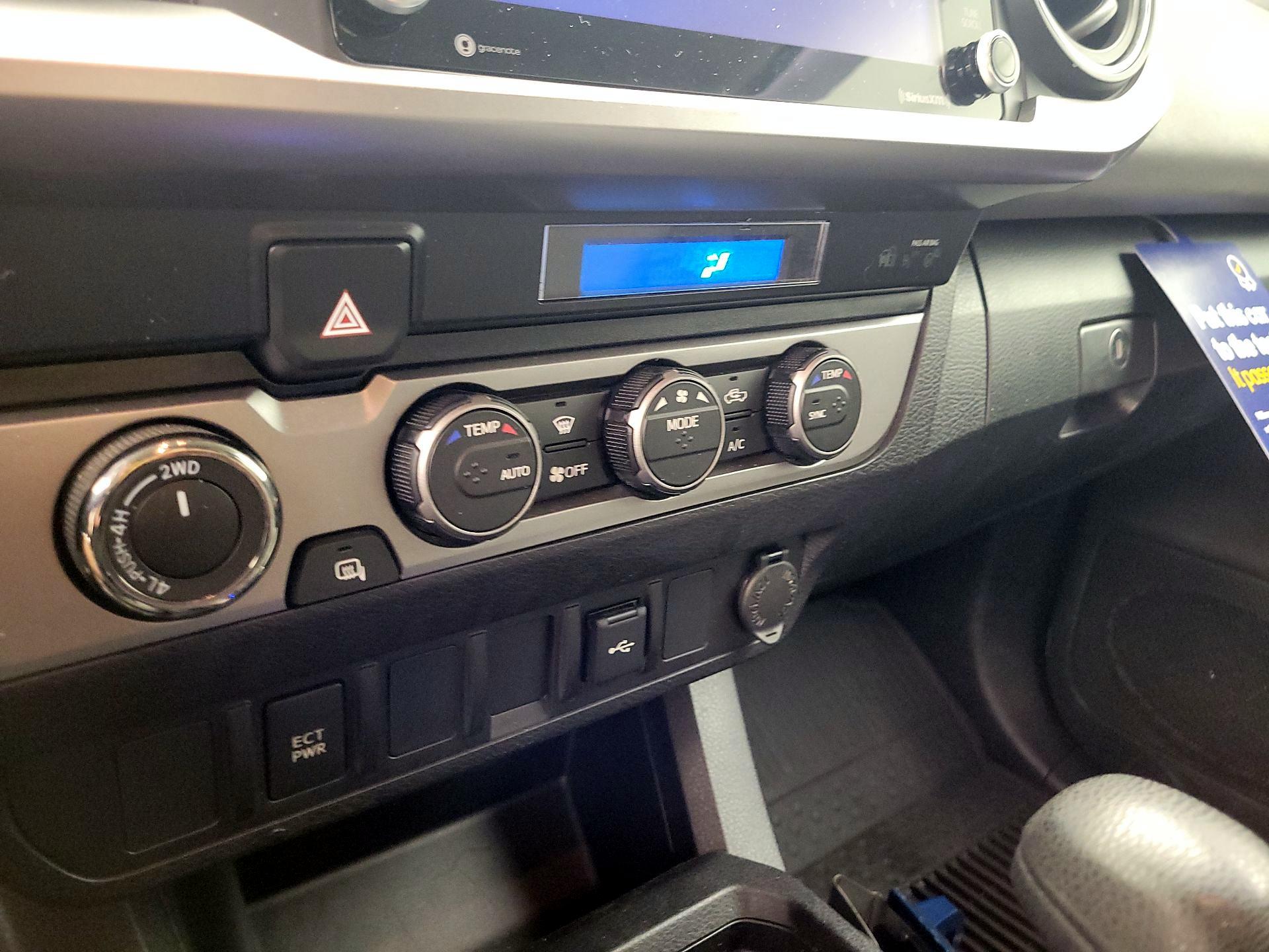 Thumbnail: 2021 Toyota Tacoma - 14