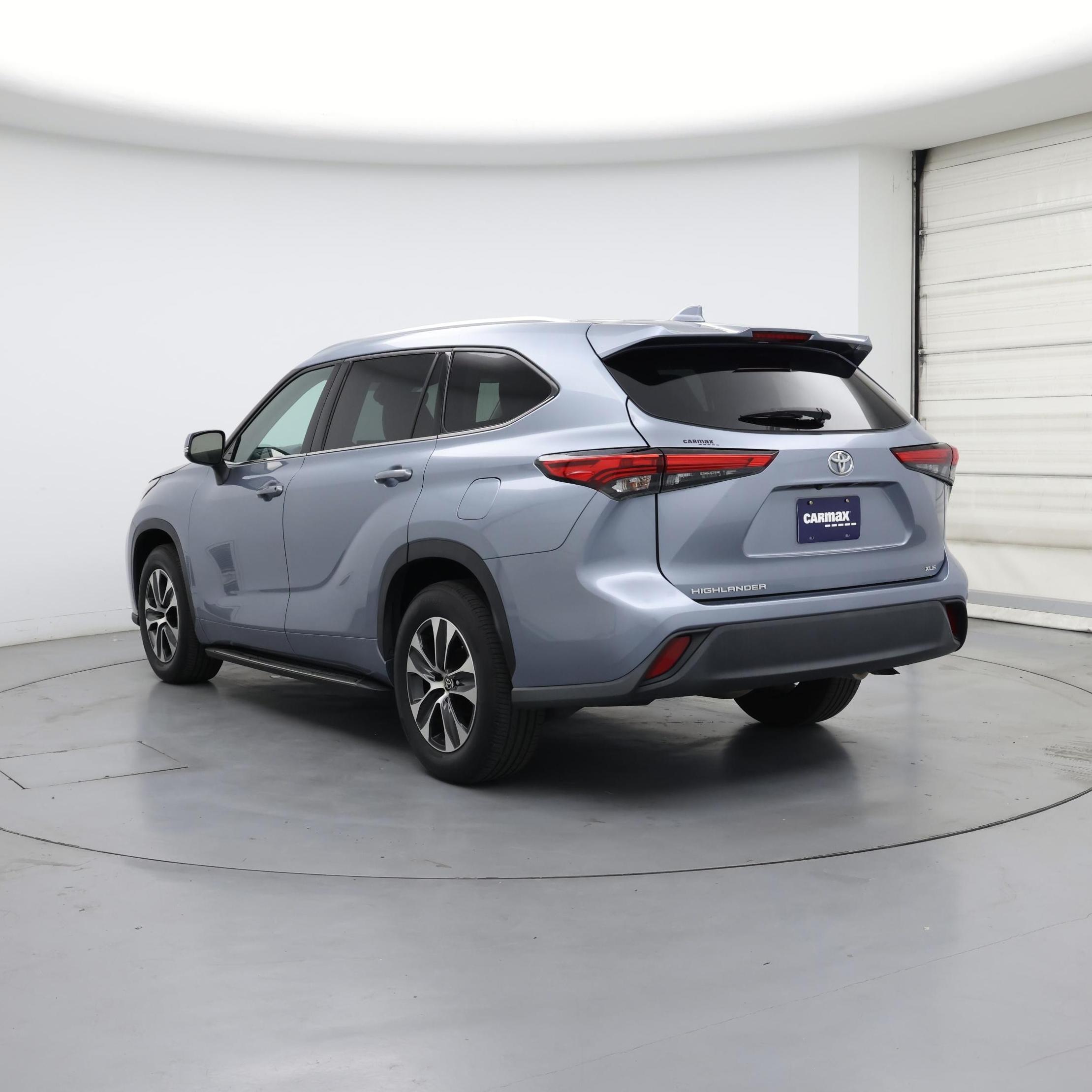 Thumbnail: 2021 Toyota Highlander - 2