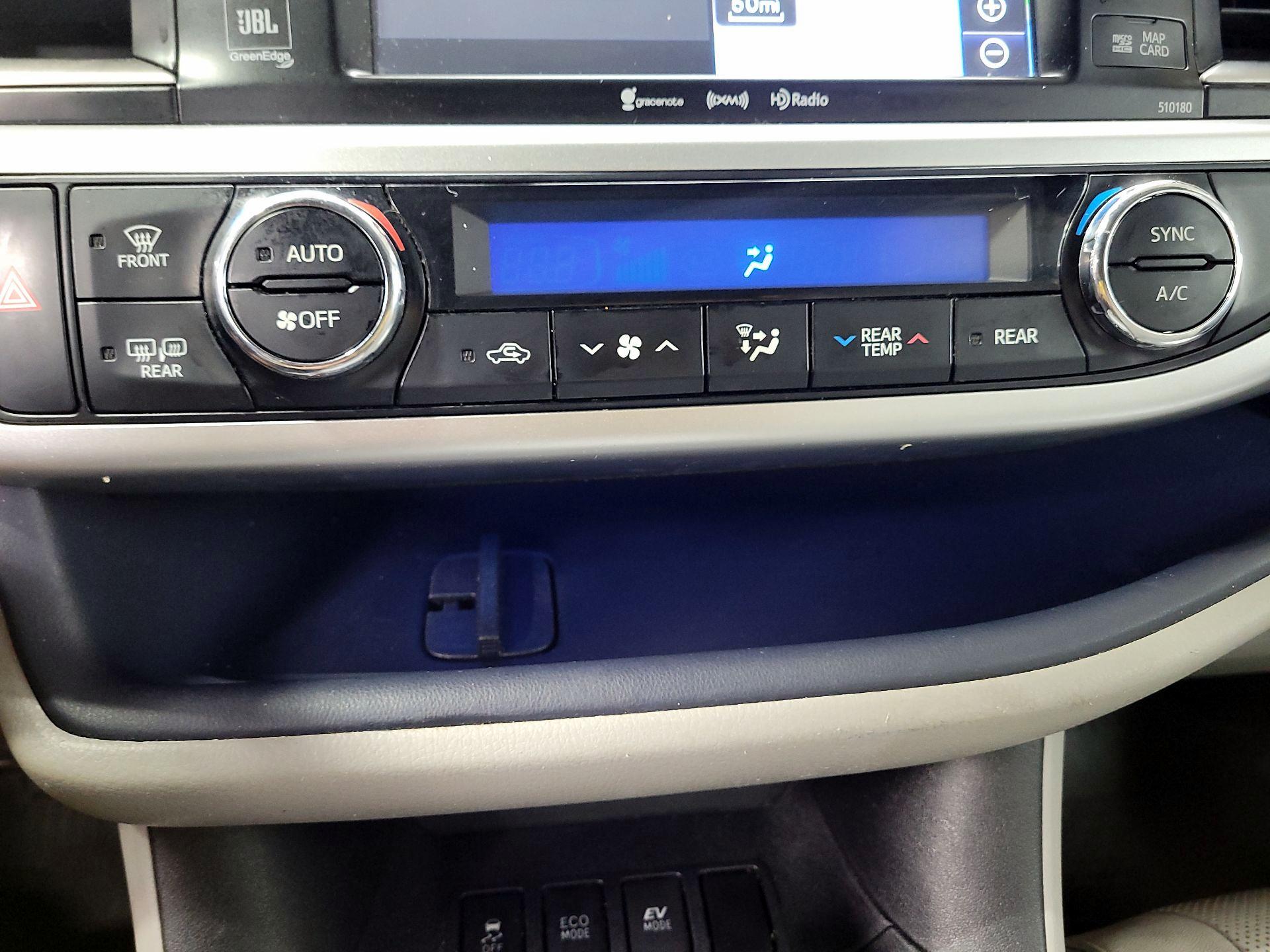 Thumbnail: 2017 Toyota Highlander - 16