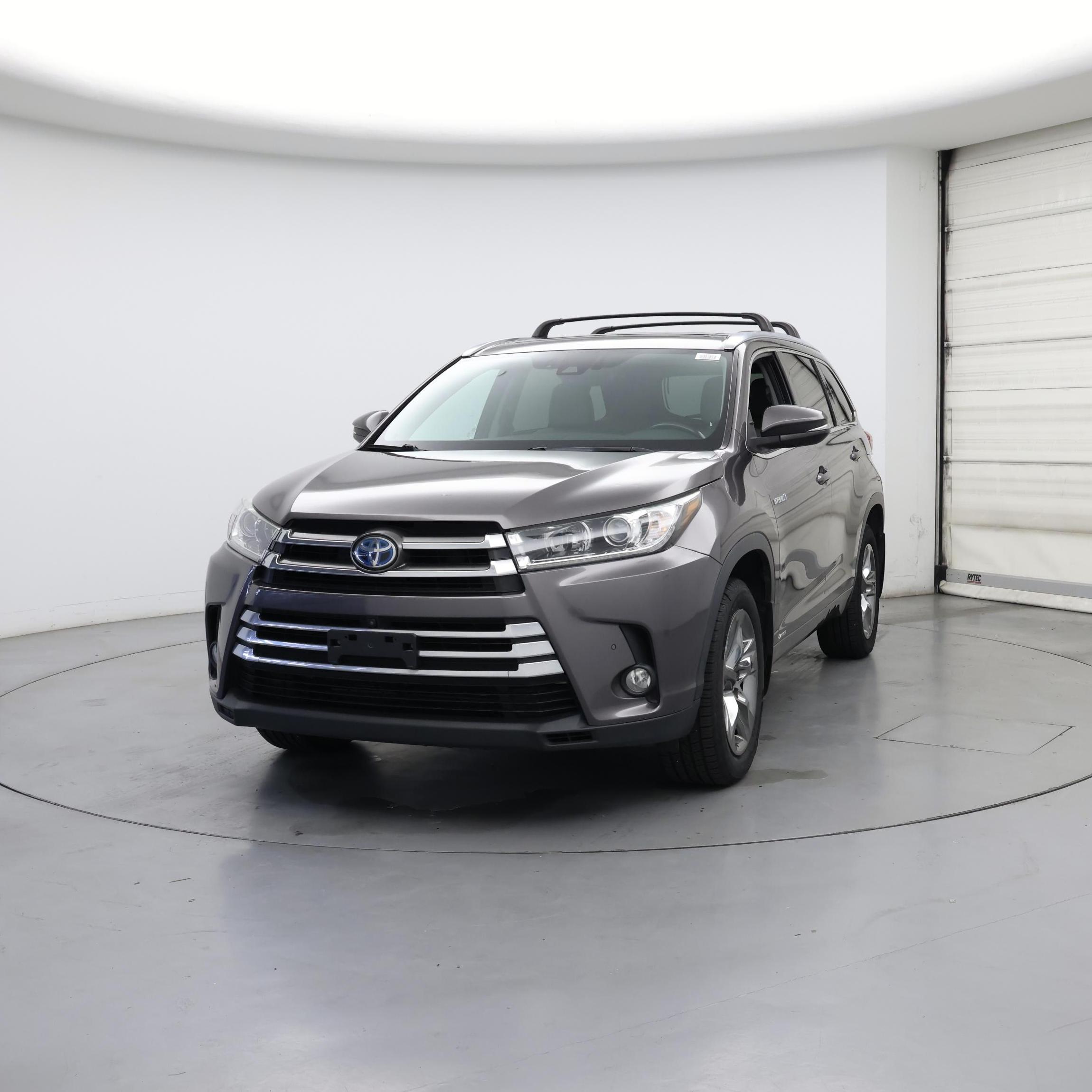 Thumbnail: 2017 Toyota Highlander - 4