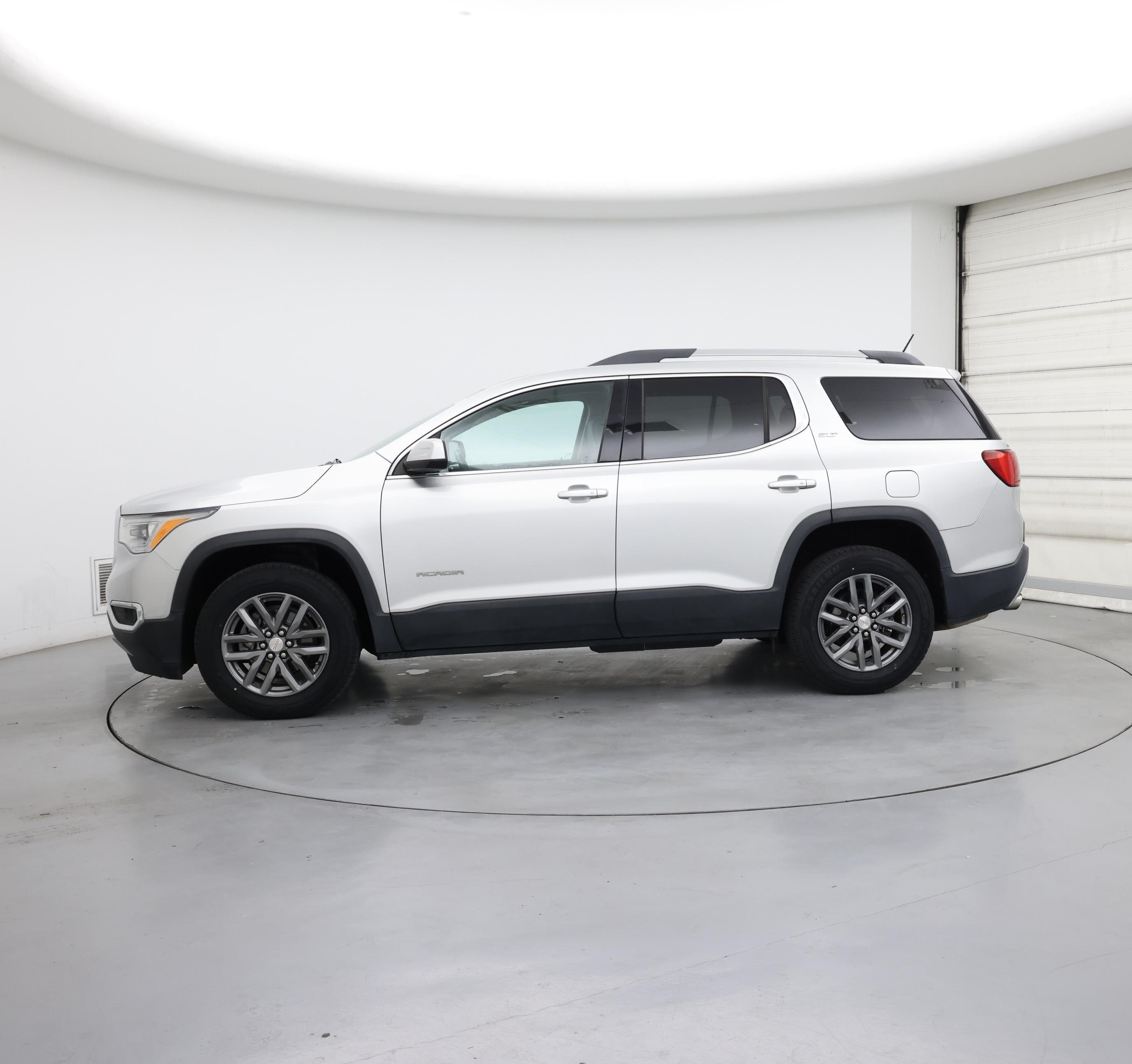Thumbnail: 2019 GMC Acadia - 3