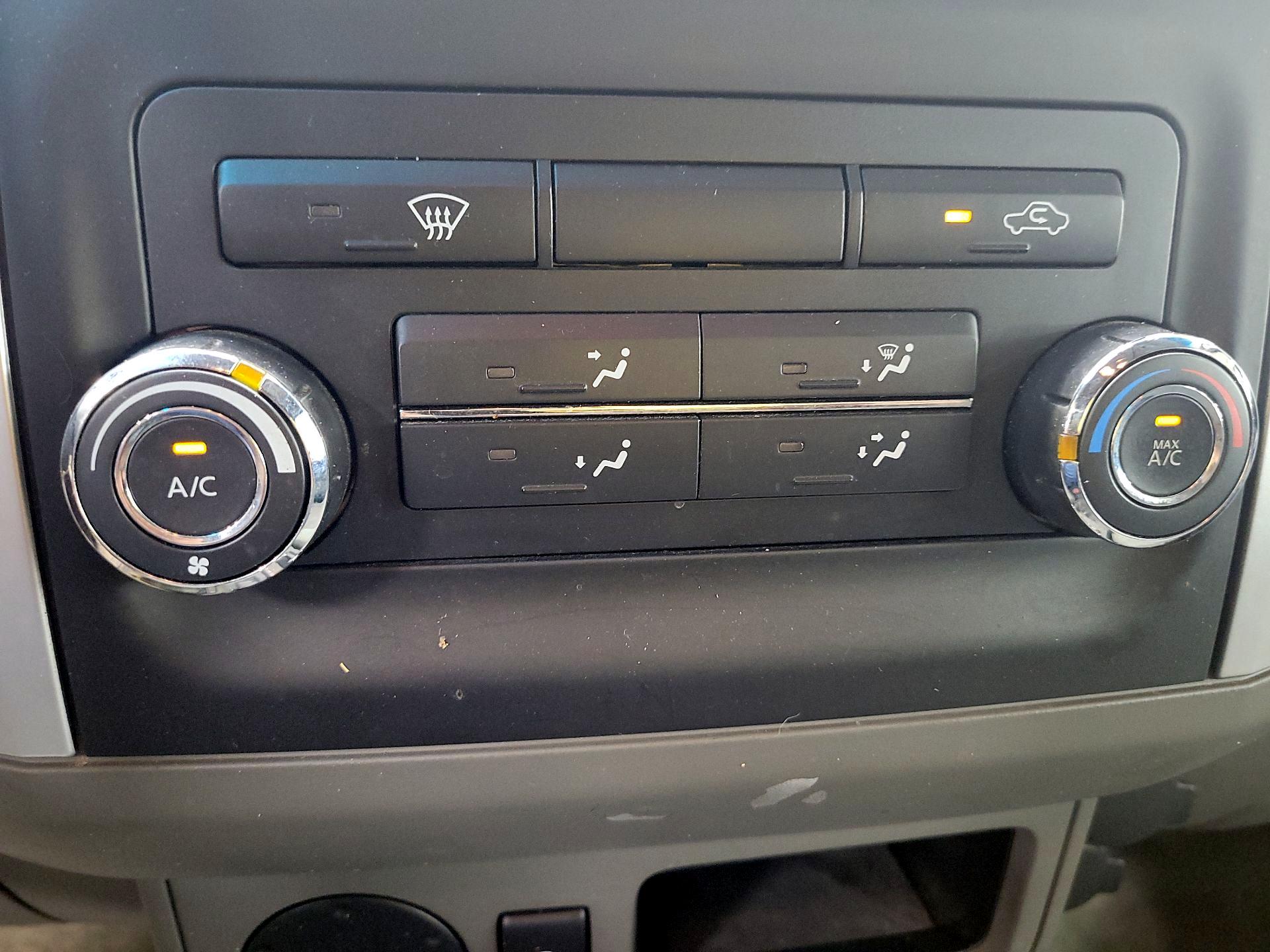 Thumbnail: 2015 Nissan Frontier - 15